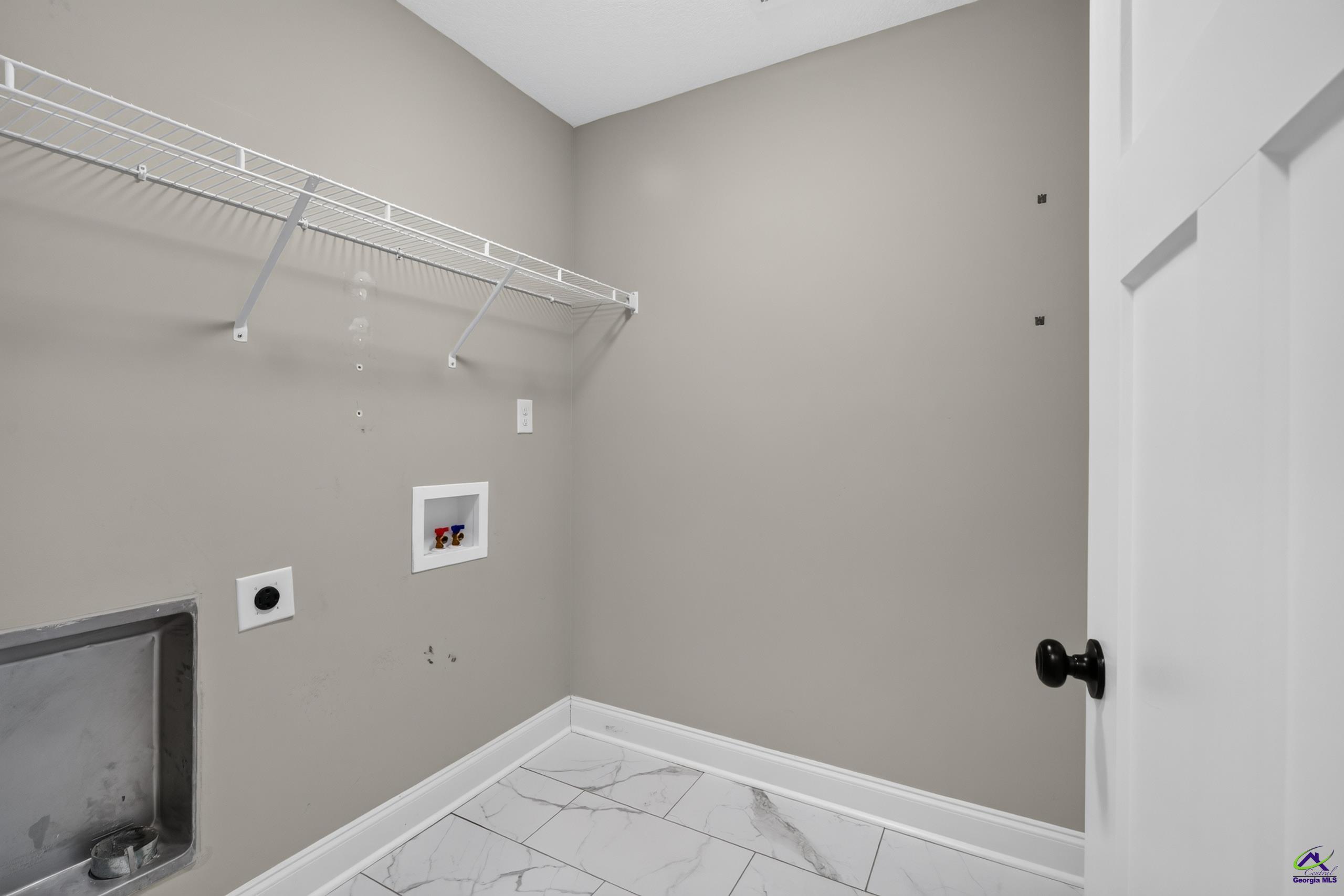 410 Avington Chase