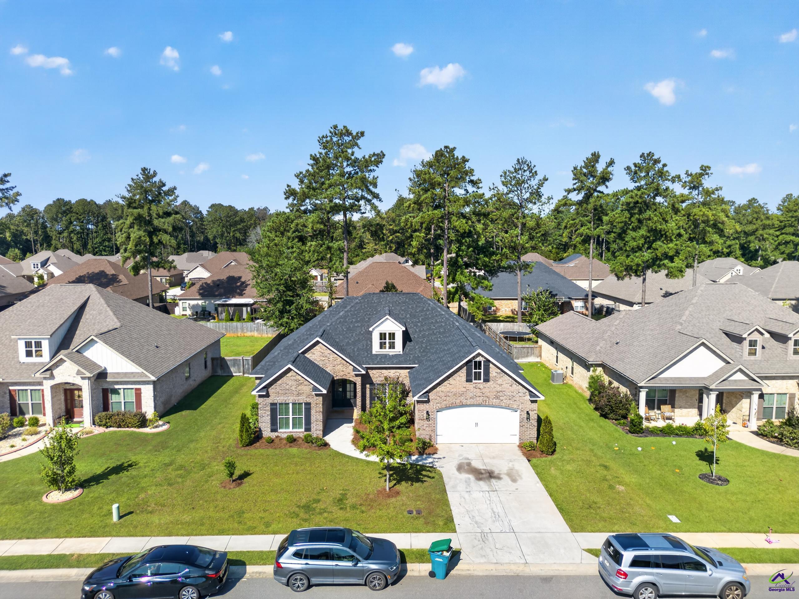 114 Gracetree Way