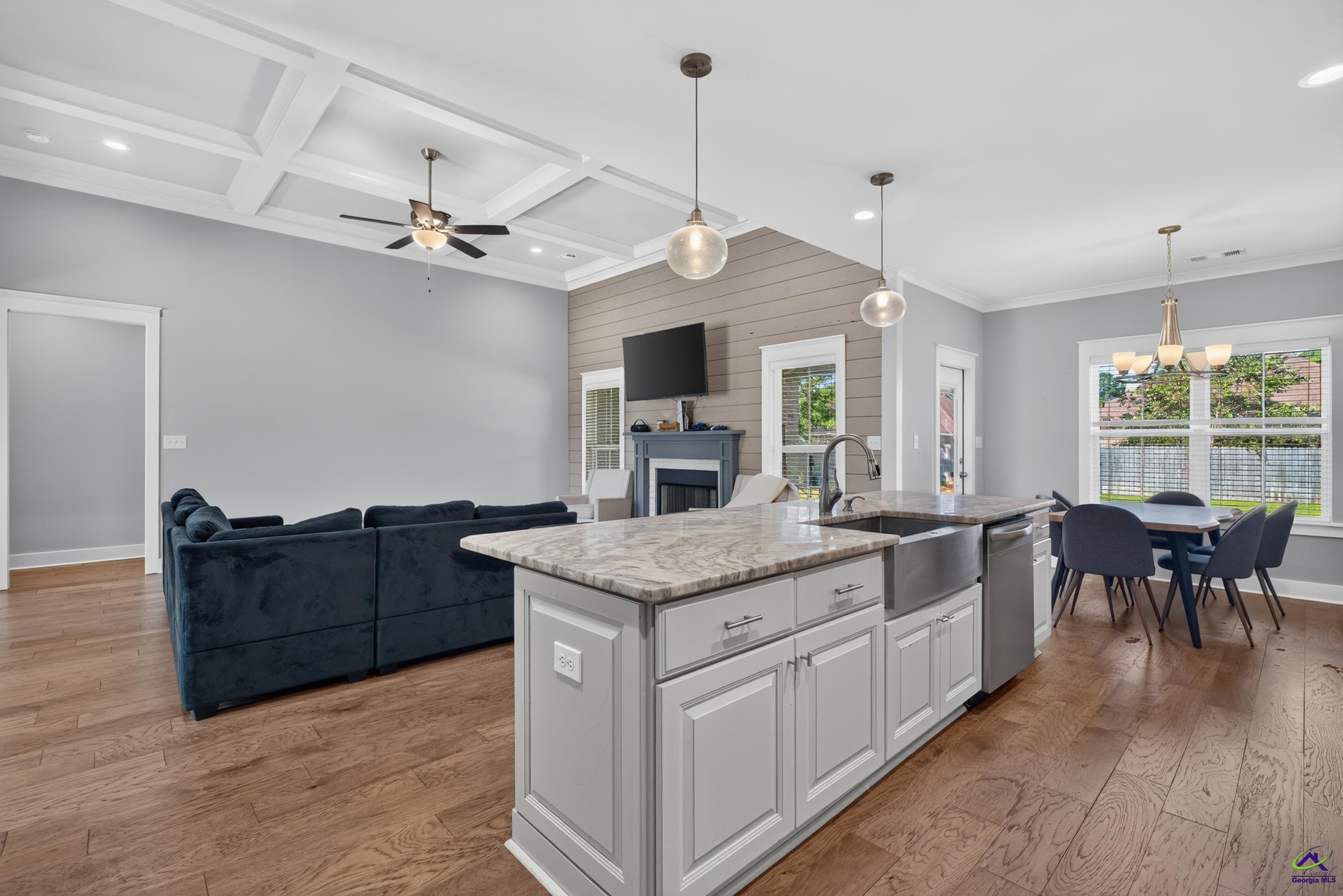 114 Gracetree Way