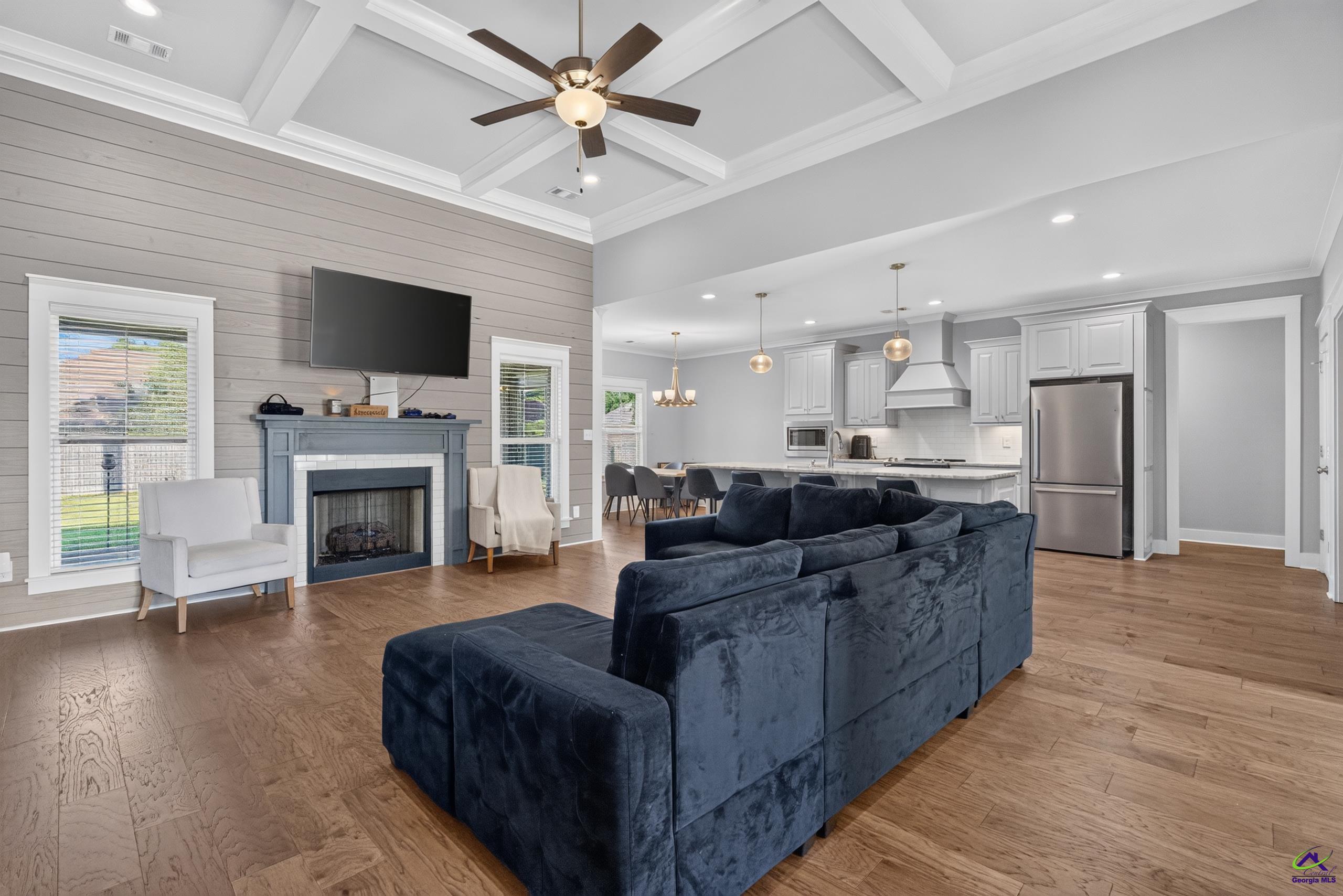 114 Gracetree Way