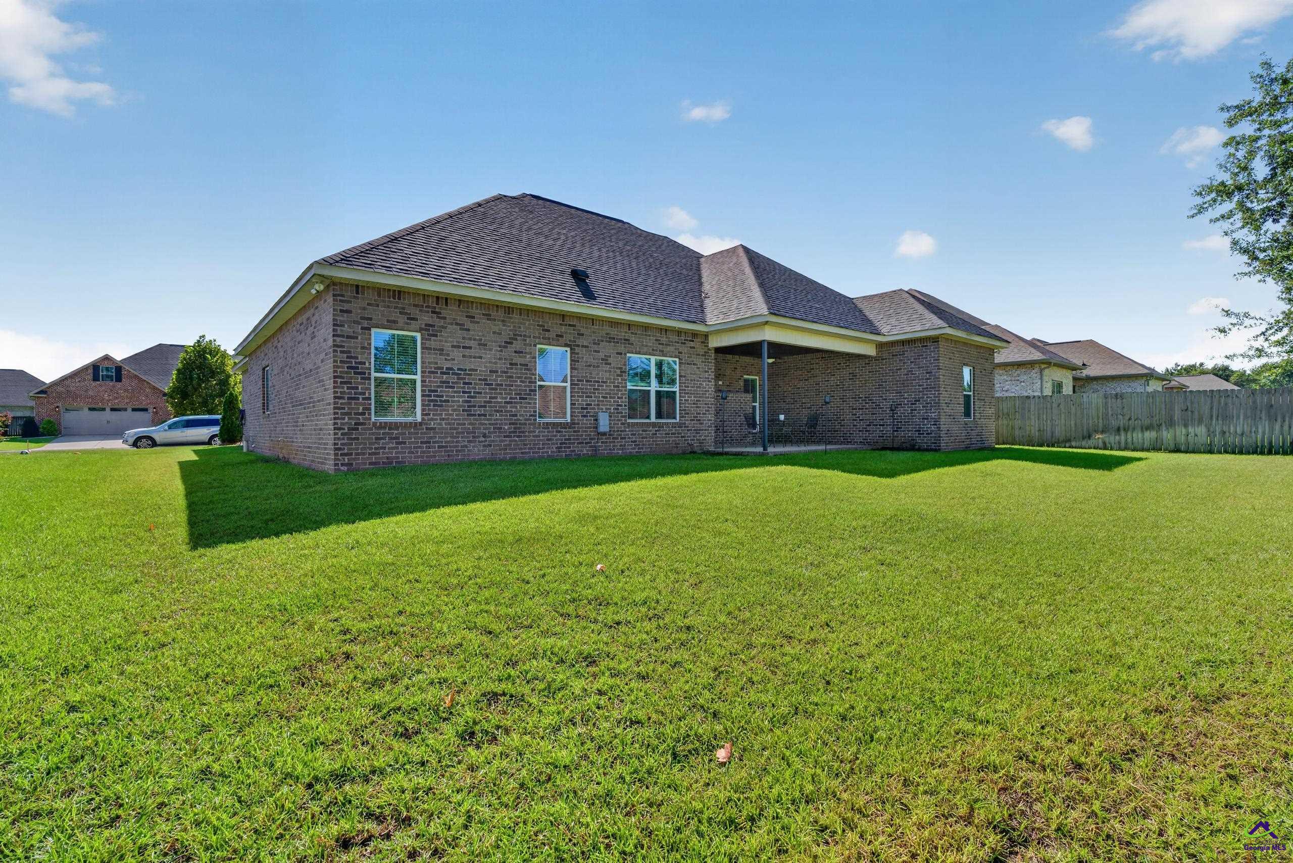 114 Gracetree Way