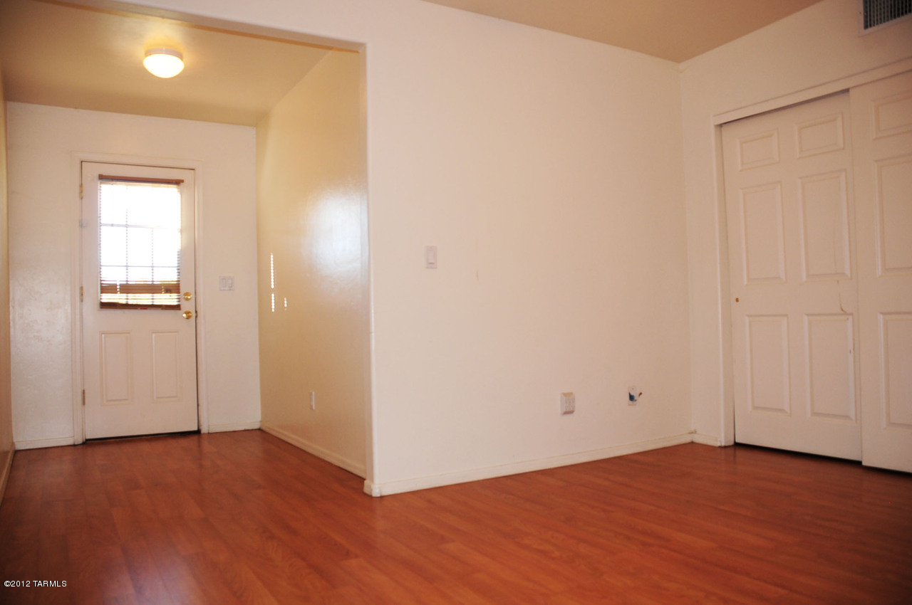 1767 N San Carlos Loop