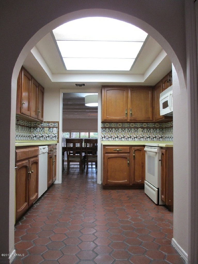 450 N Dodge Boulevard