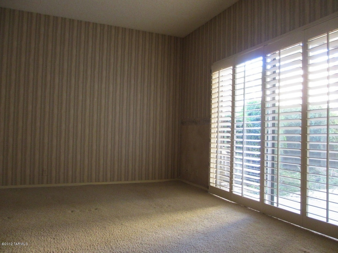 450 N Dodge Boulevard