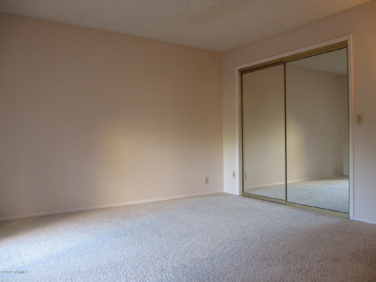 450 N Dodge Boulevard