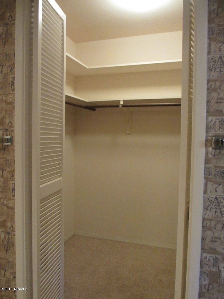 450 N Dodge Boulevard