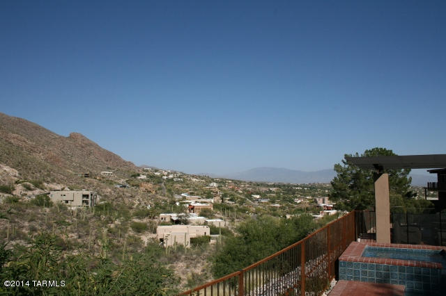 4151 E La Paloma Drive