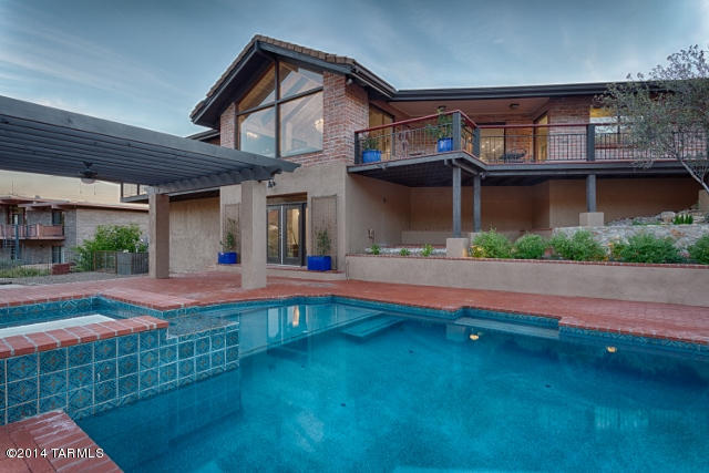 4151 E La Paloma Drive