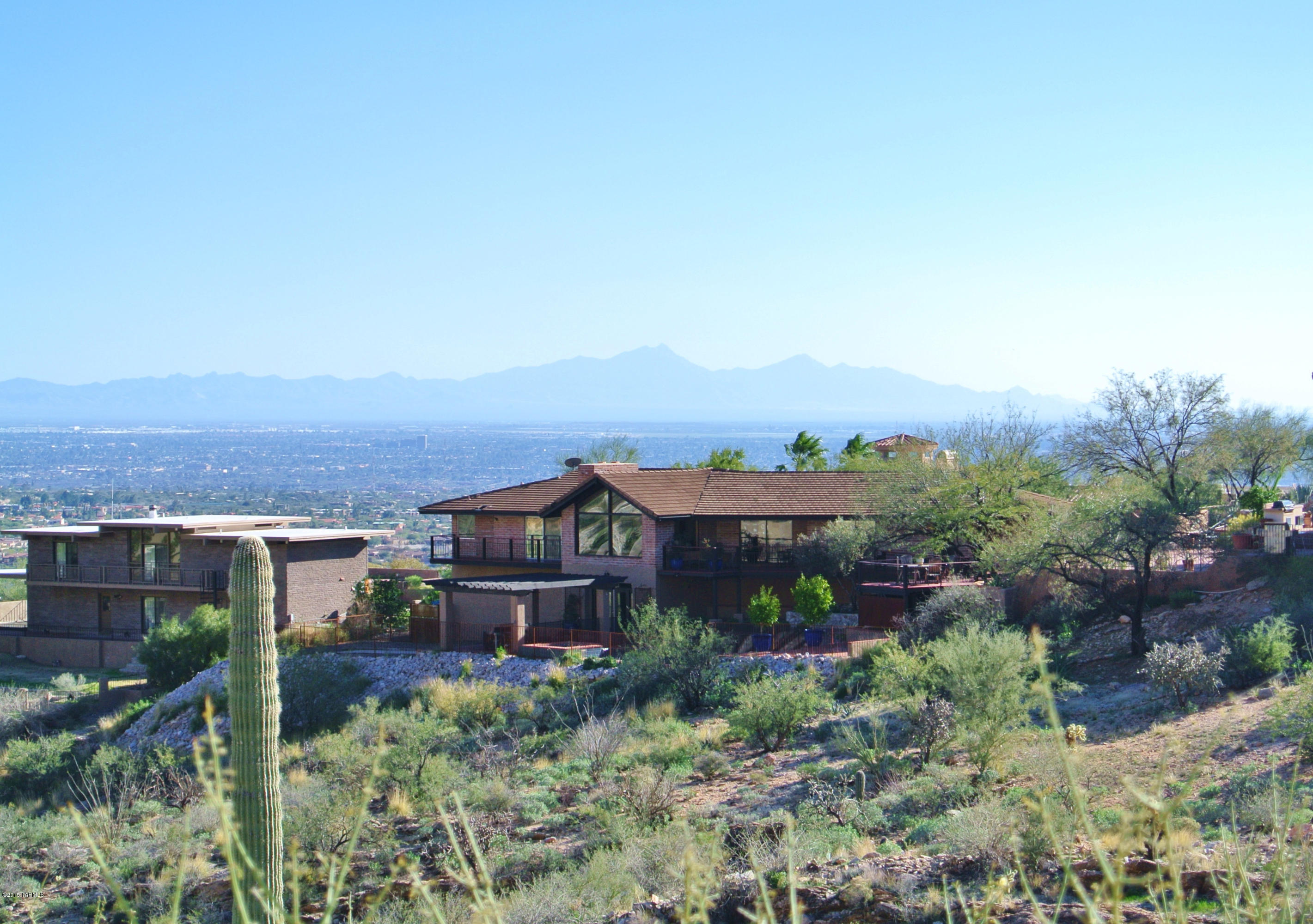 4151 E La Paloma Drive