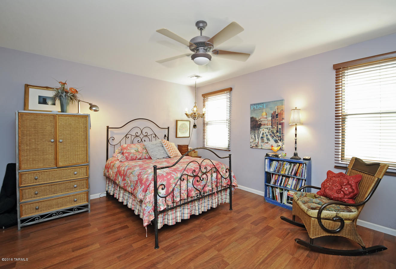 384 E Cedarvale Road