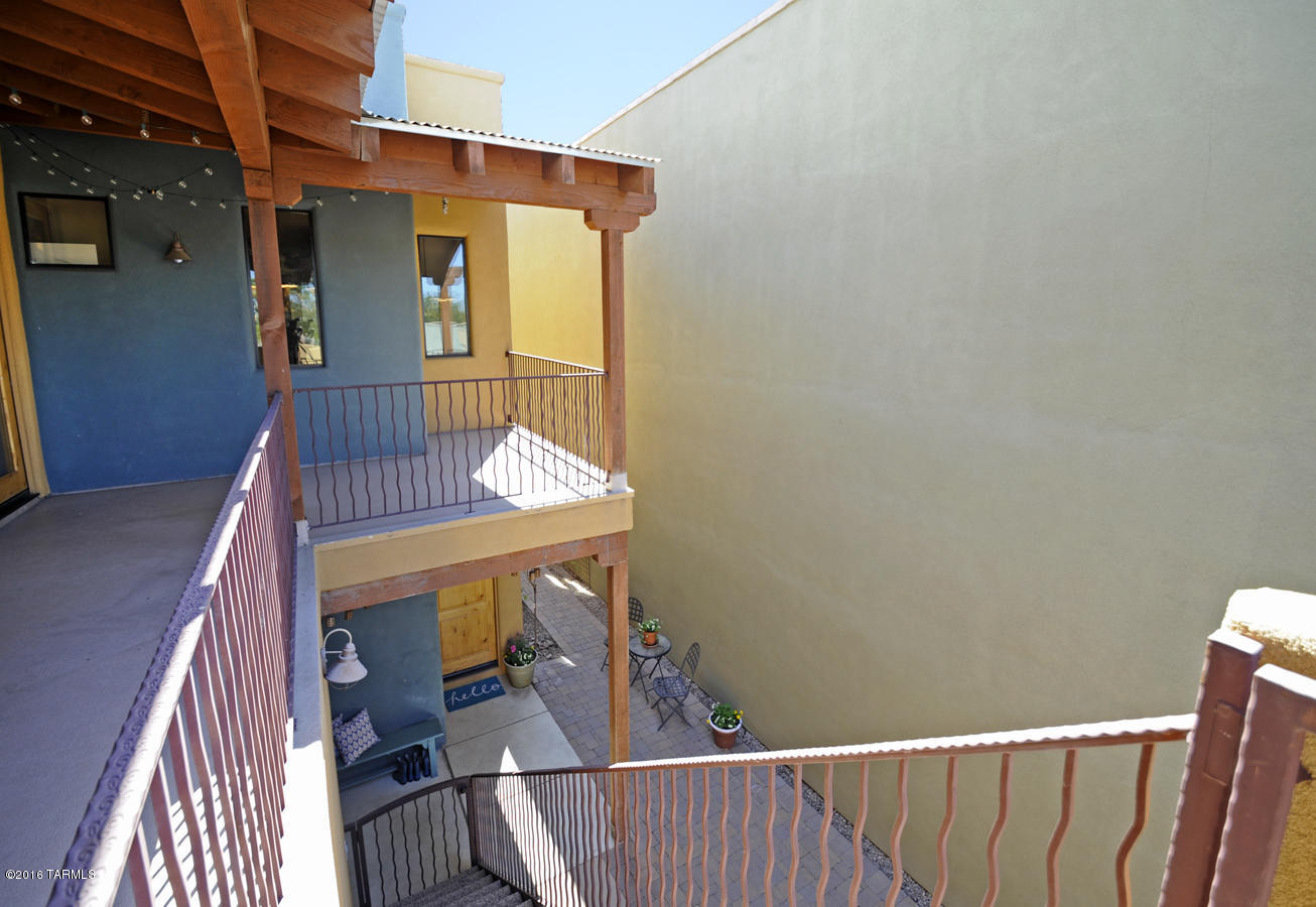 384 E Cedarvale Road