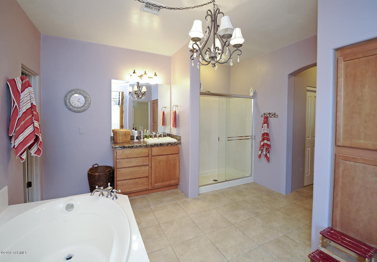 384 E Cedarvale Road