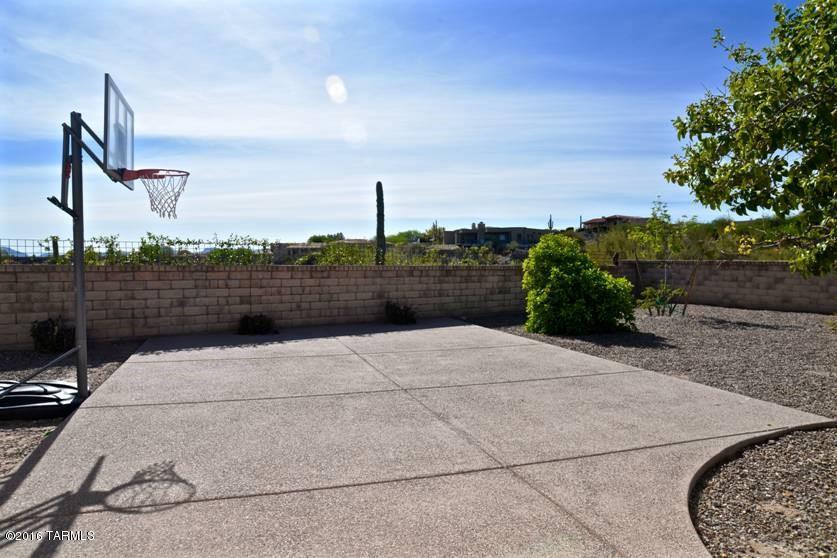 6358 N Pinnacle Ridge Drive