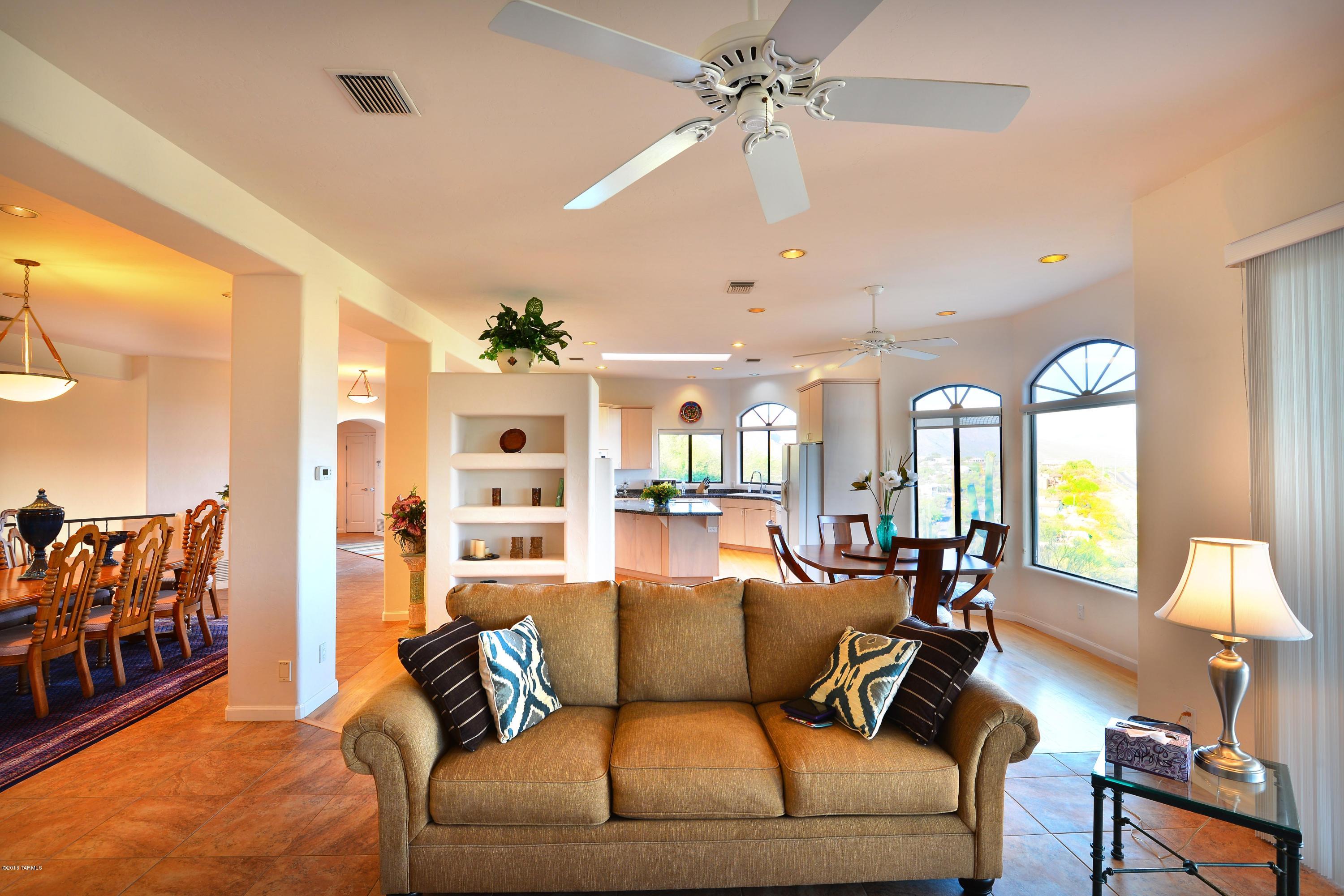 6110 E Paseo Cimarron