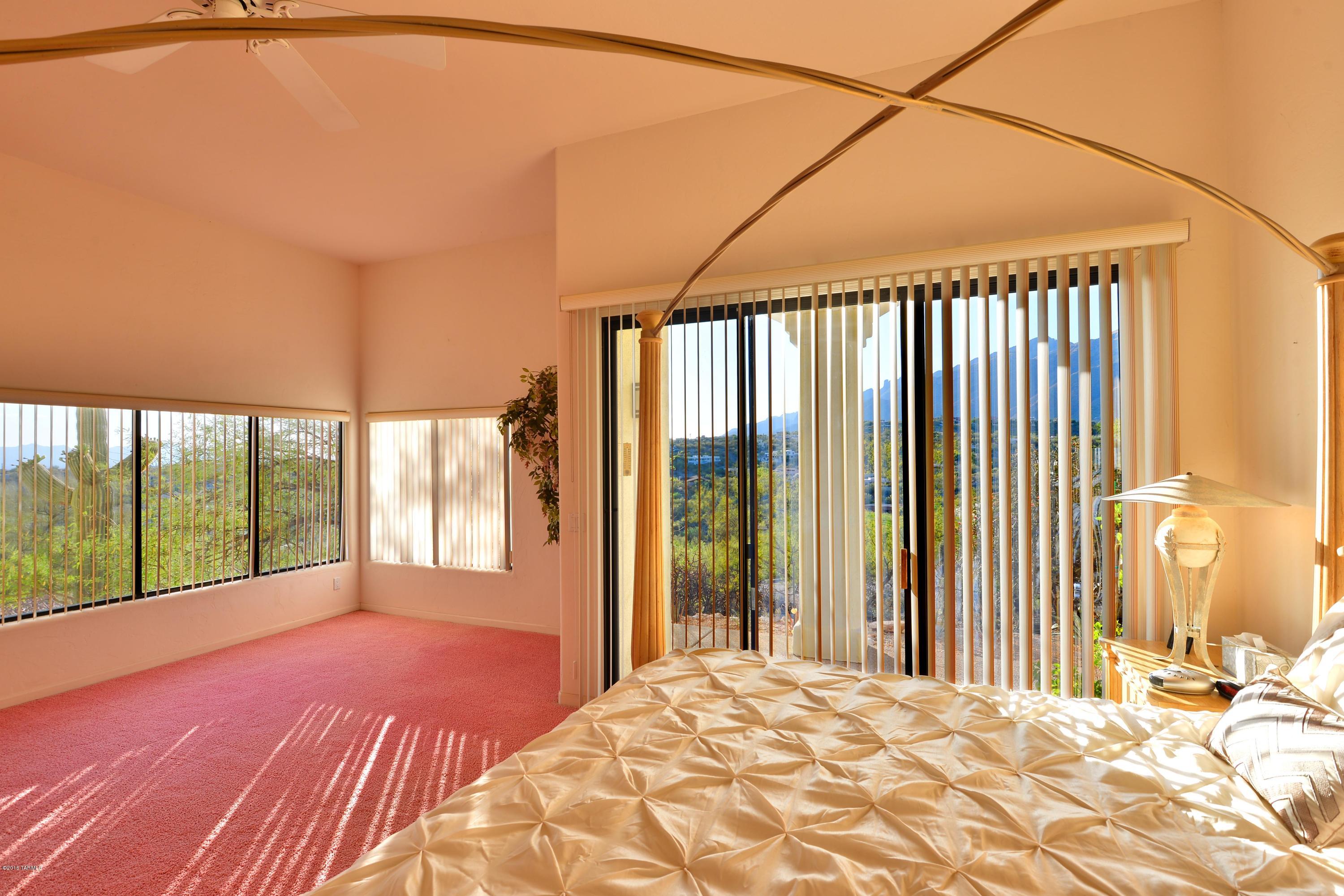 6110 E Paseo Cimarron