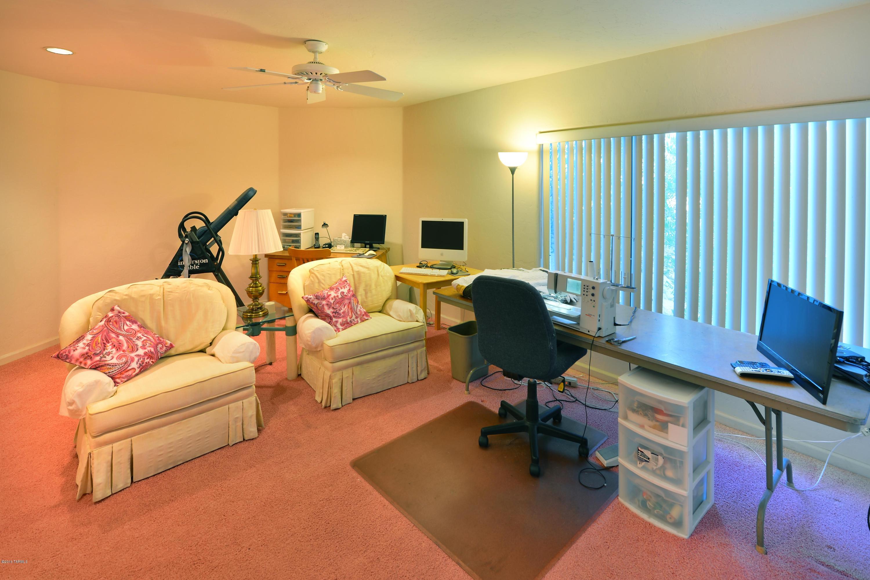 6110 E Paseo Cimarron
