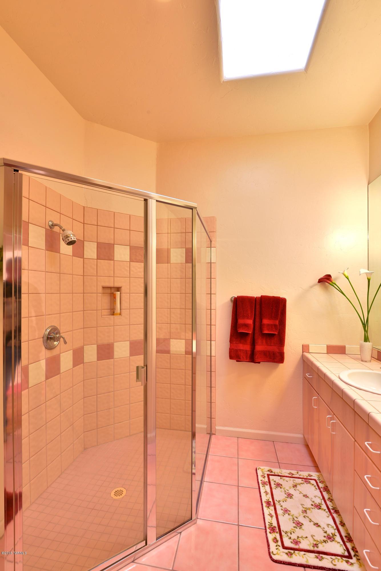 6110 E Paseo Cimarron