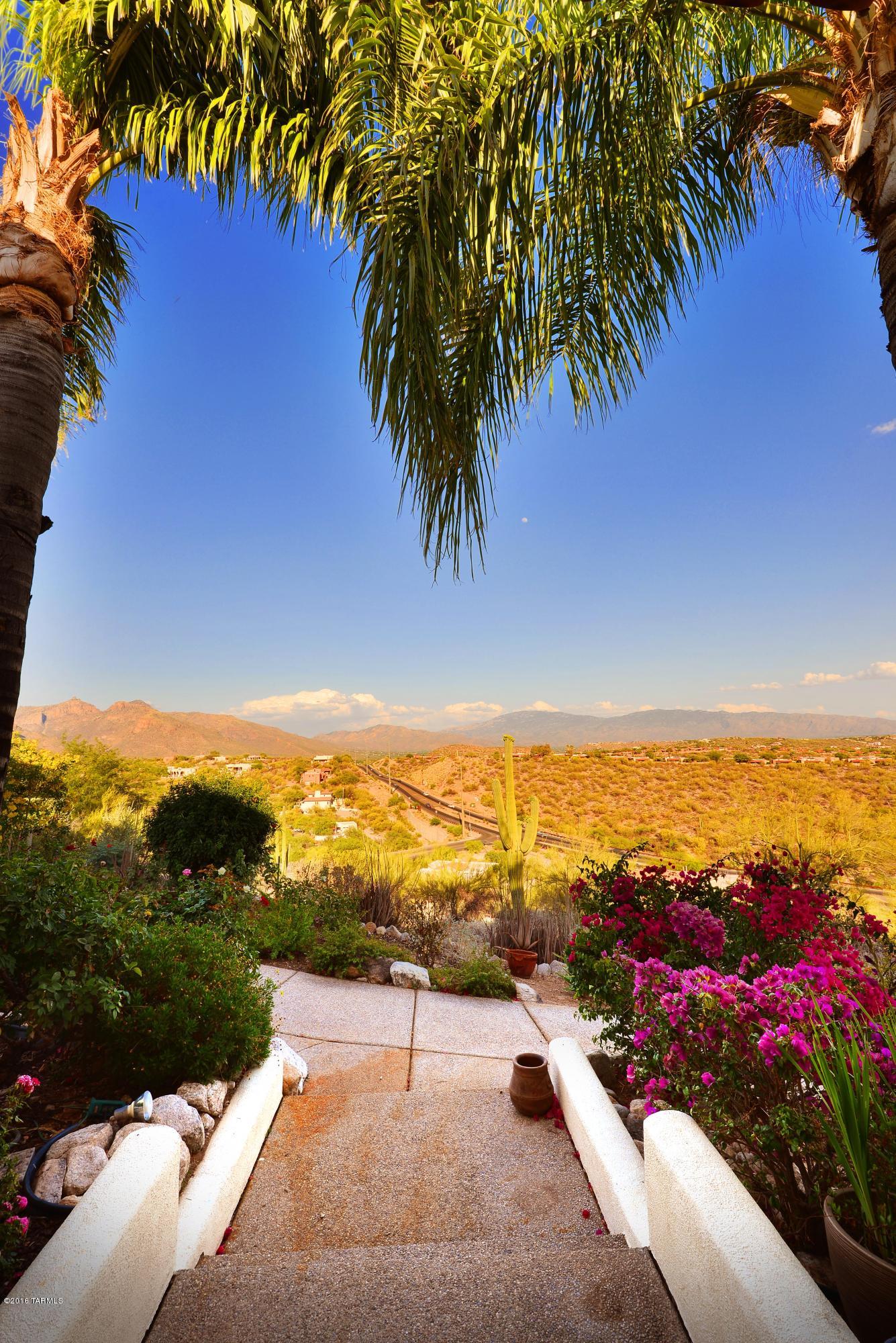 6110 E Paseo Cimarron