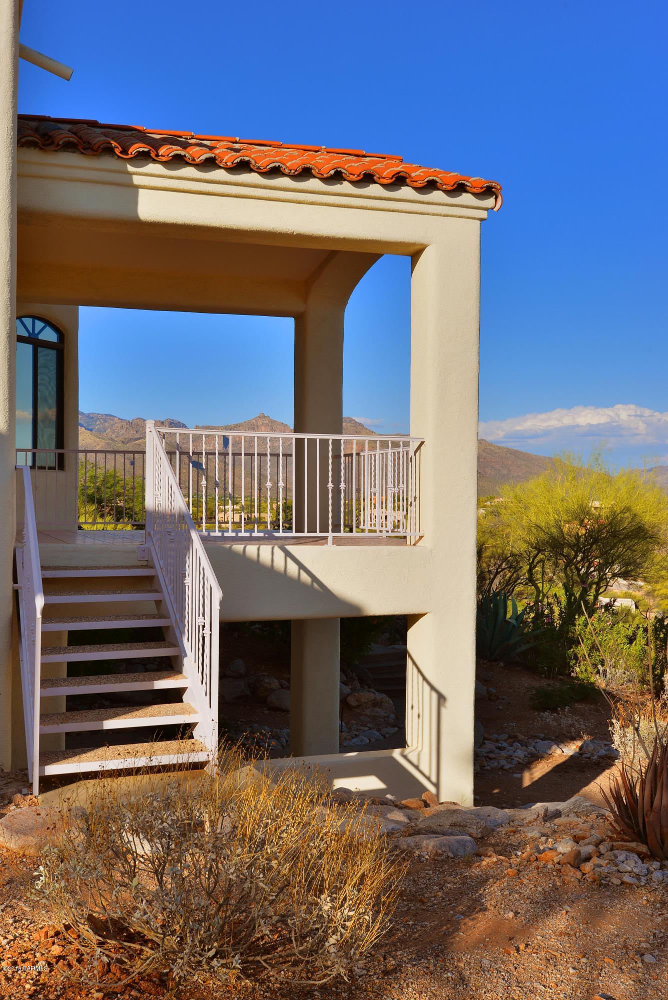 6110 E Paseo Cimarron
