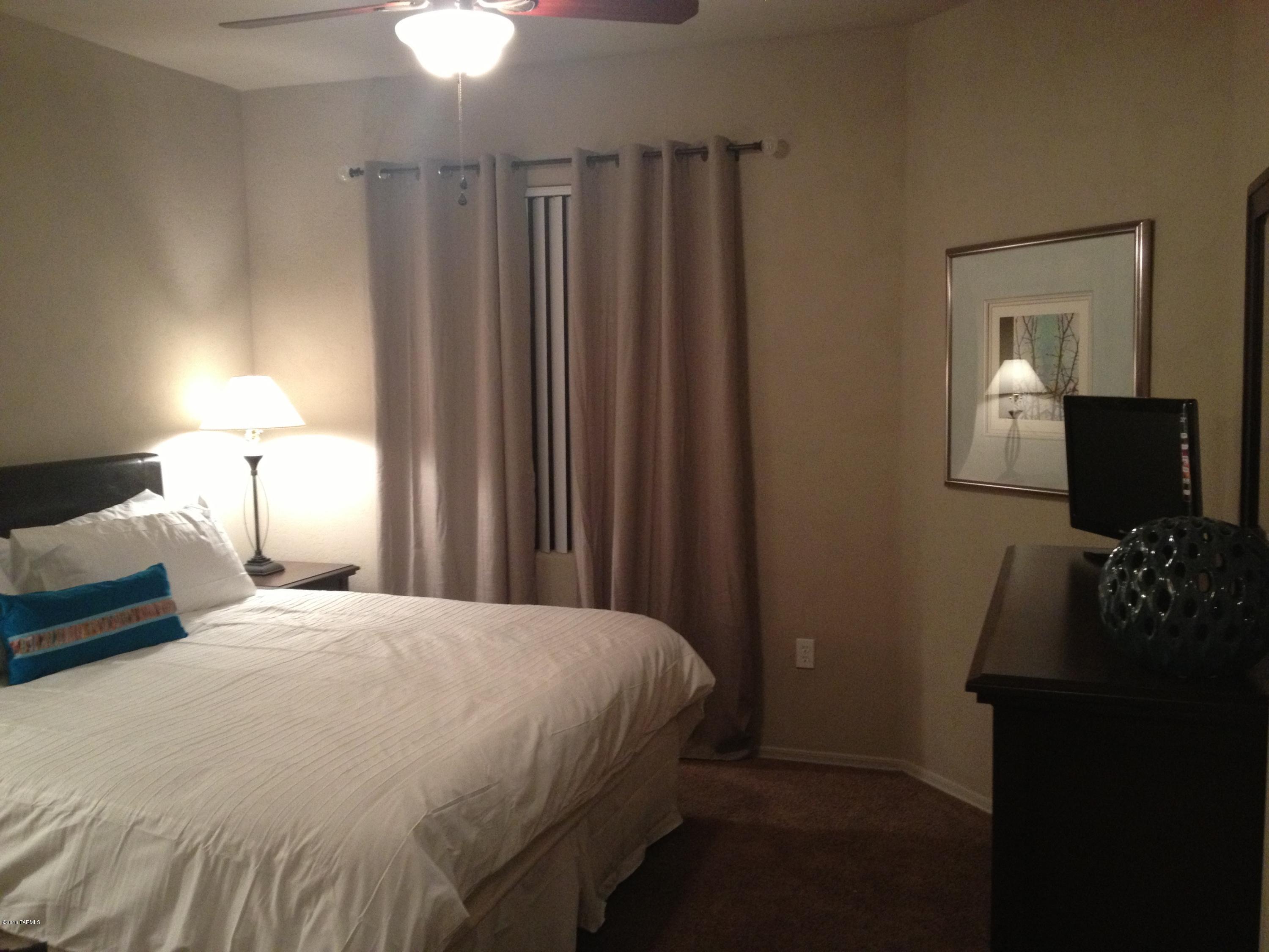 2550 E River Road Unit: 4104