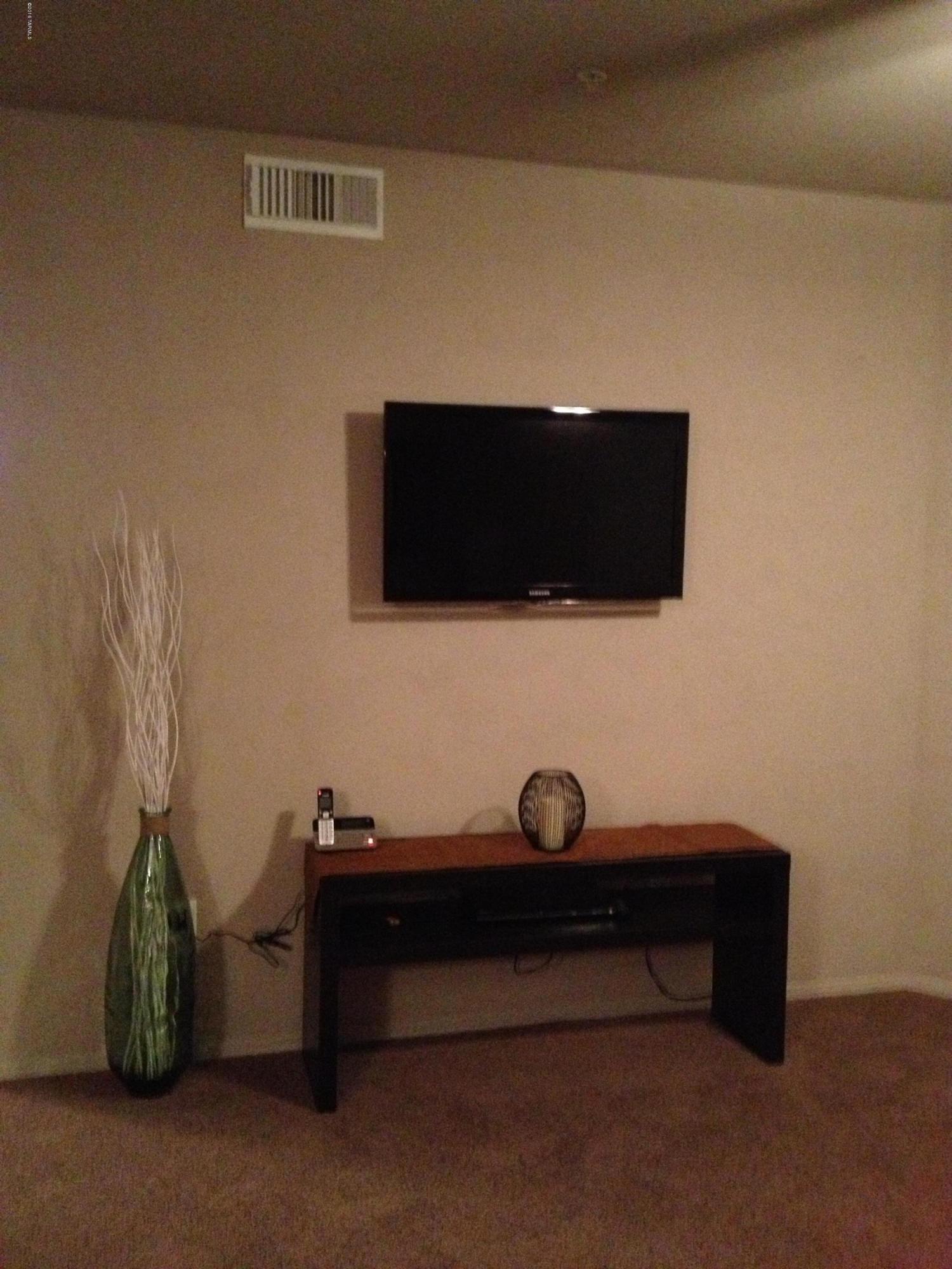 2550 E River Road Unit: 4104