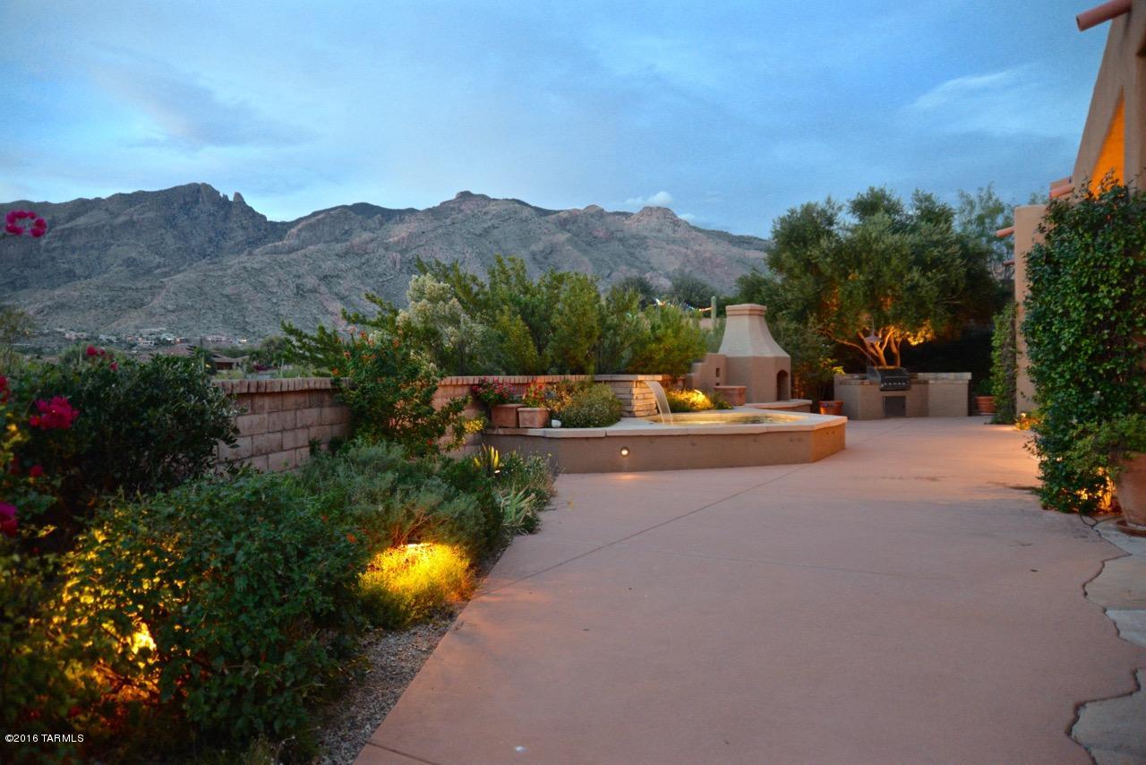 4359 E Pinnacle Ridge Place