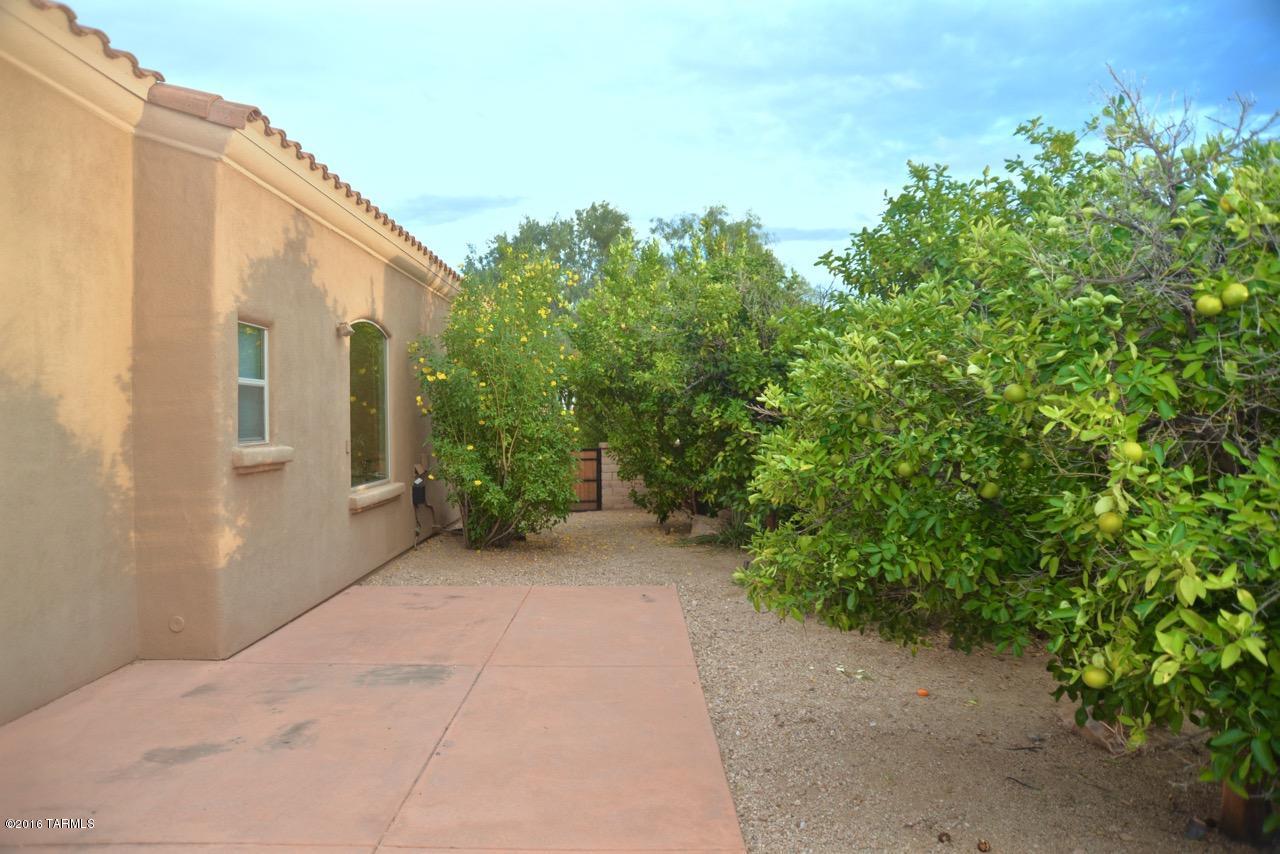 4359 E Pinnacle Ridge Place