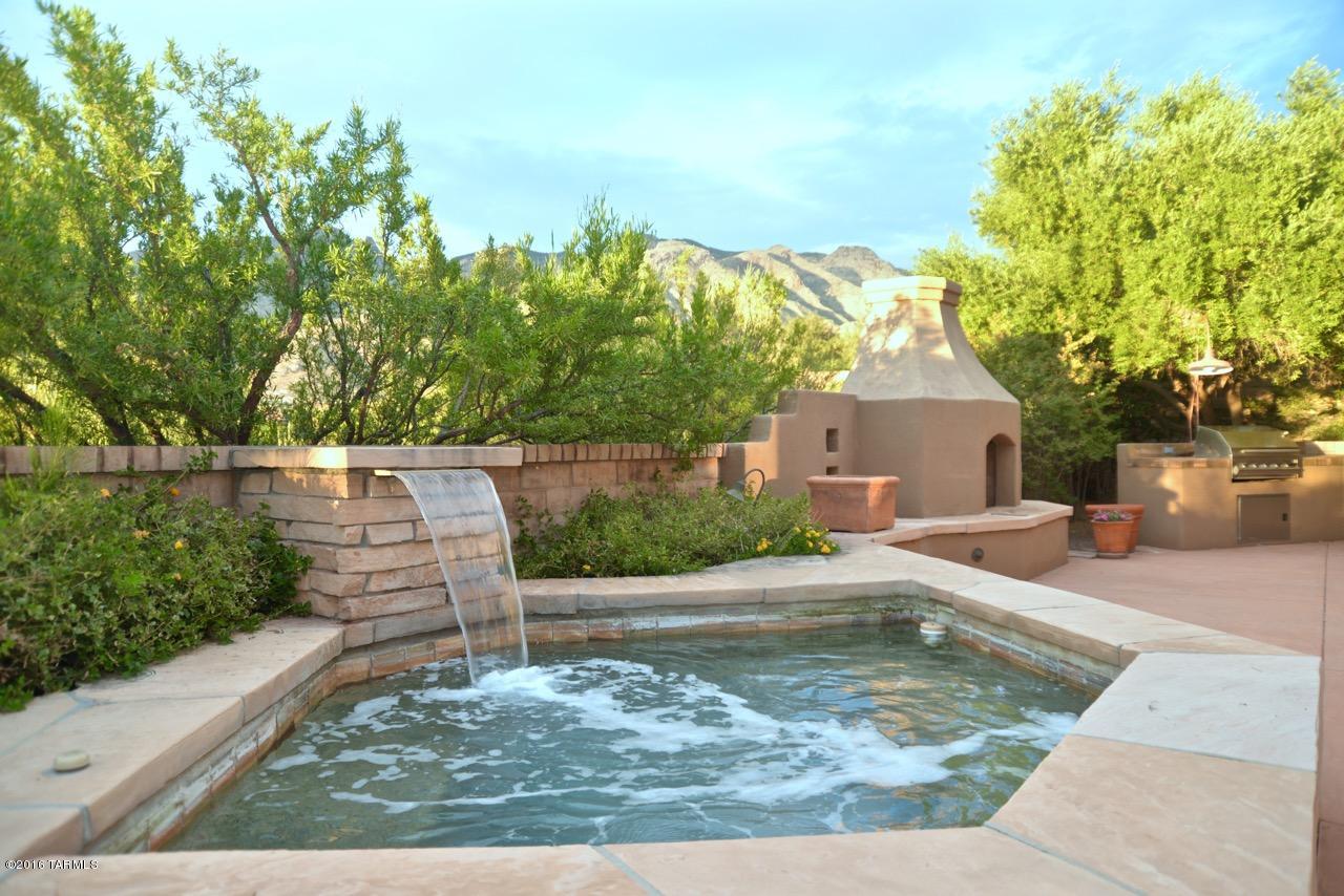 4359 E Pinnacle Ridge Place