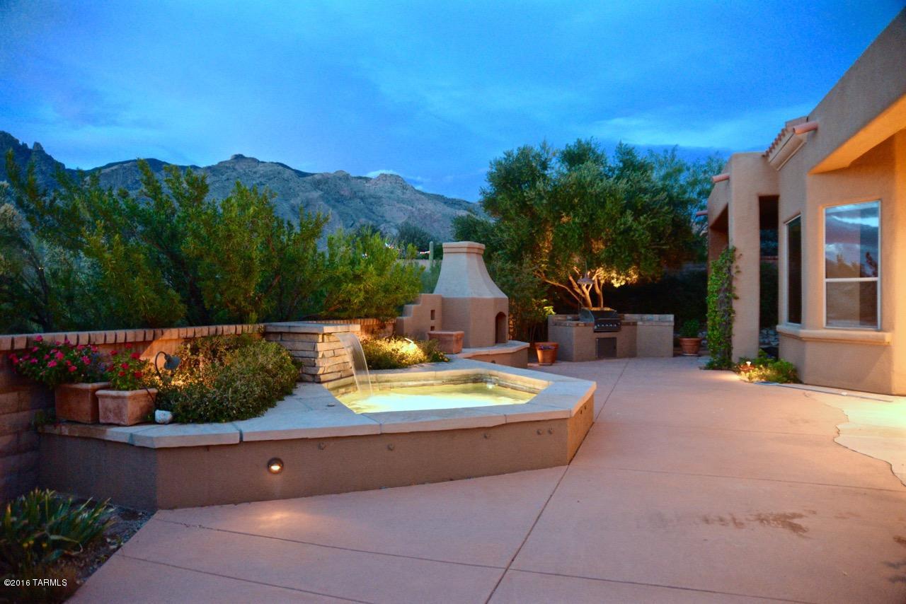 4359 E Pinnacle Ridge Place
