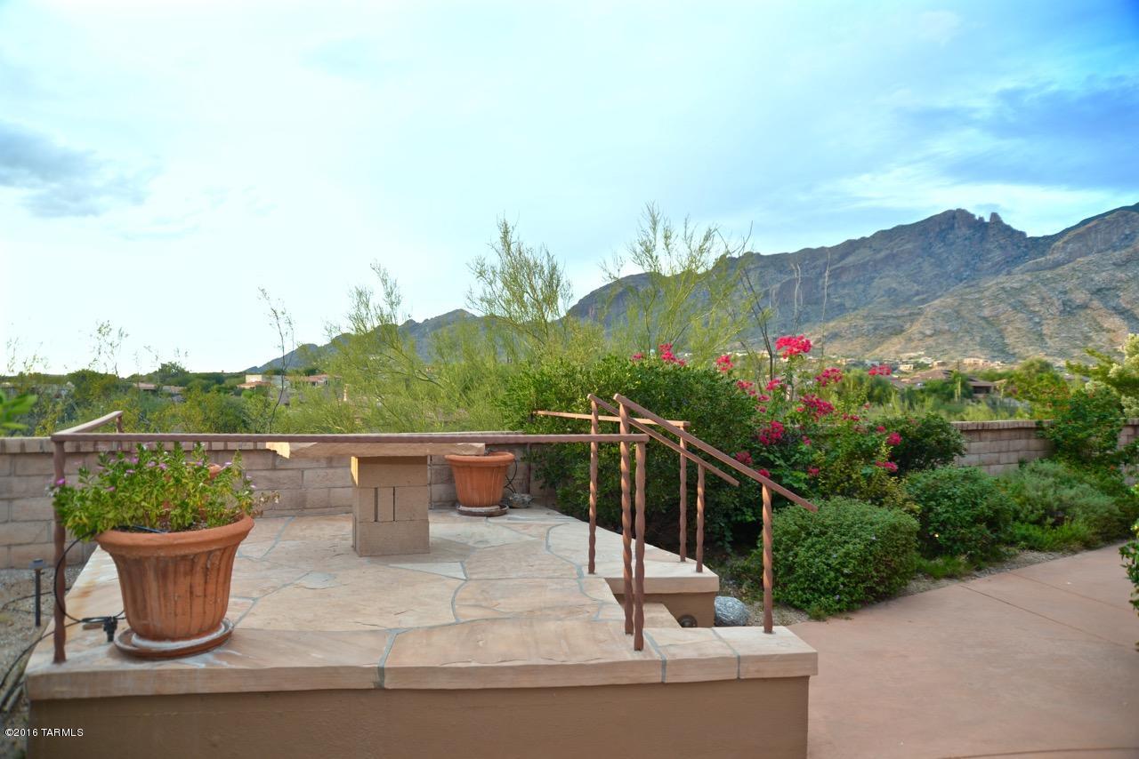 4359 E Pinnacle Ridge Place
