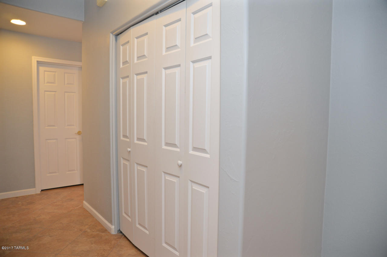 3351 N Camino Rio Colorado