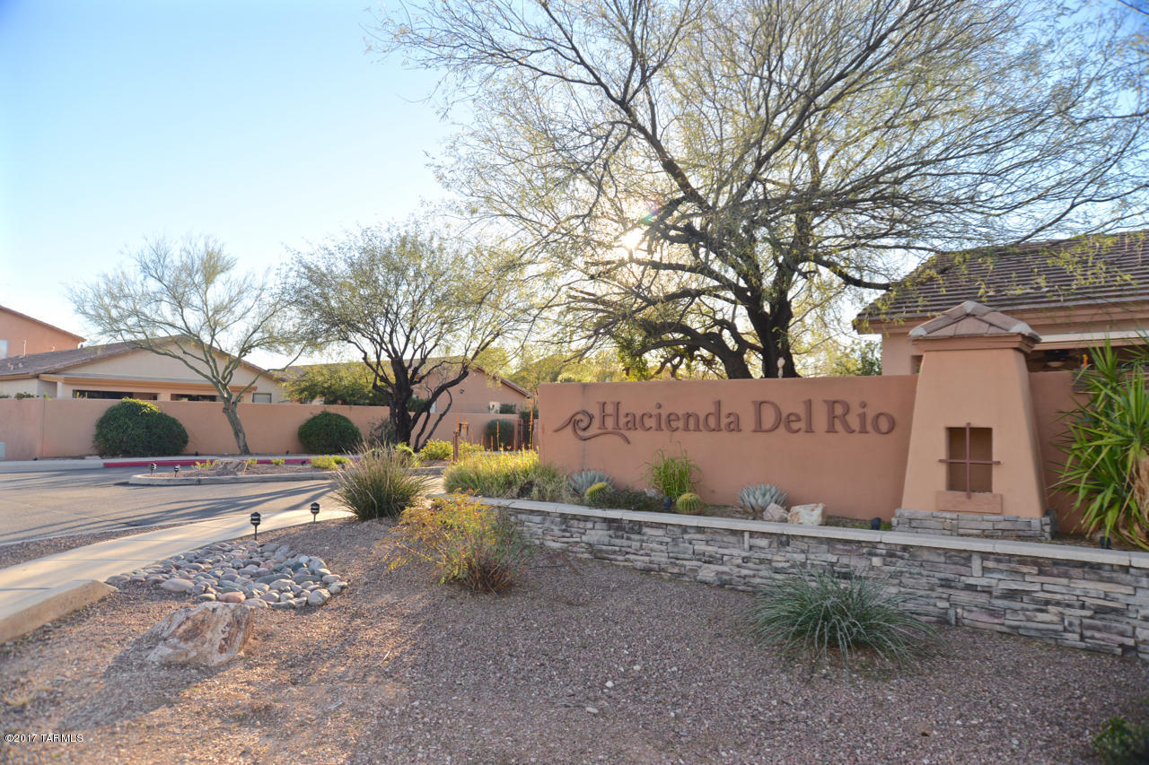 3351 N Camino Rio Colorado