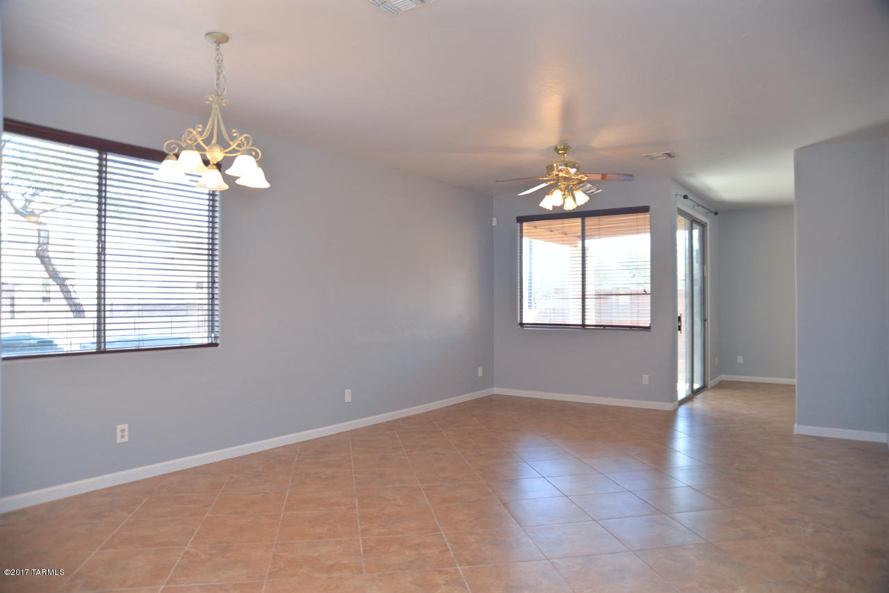 3351 N Camino Rio Colorado