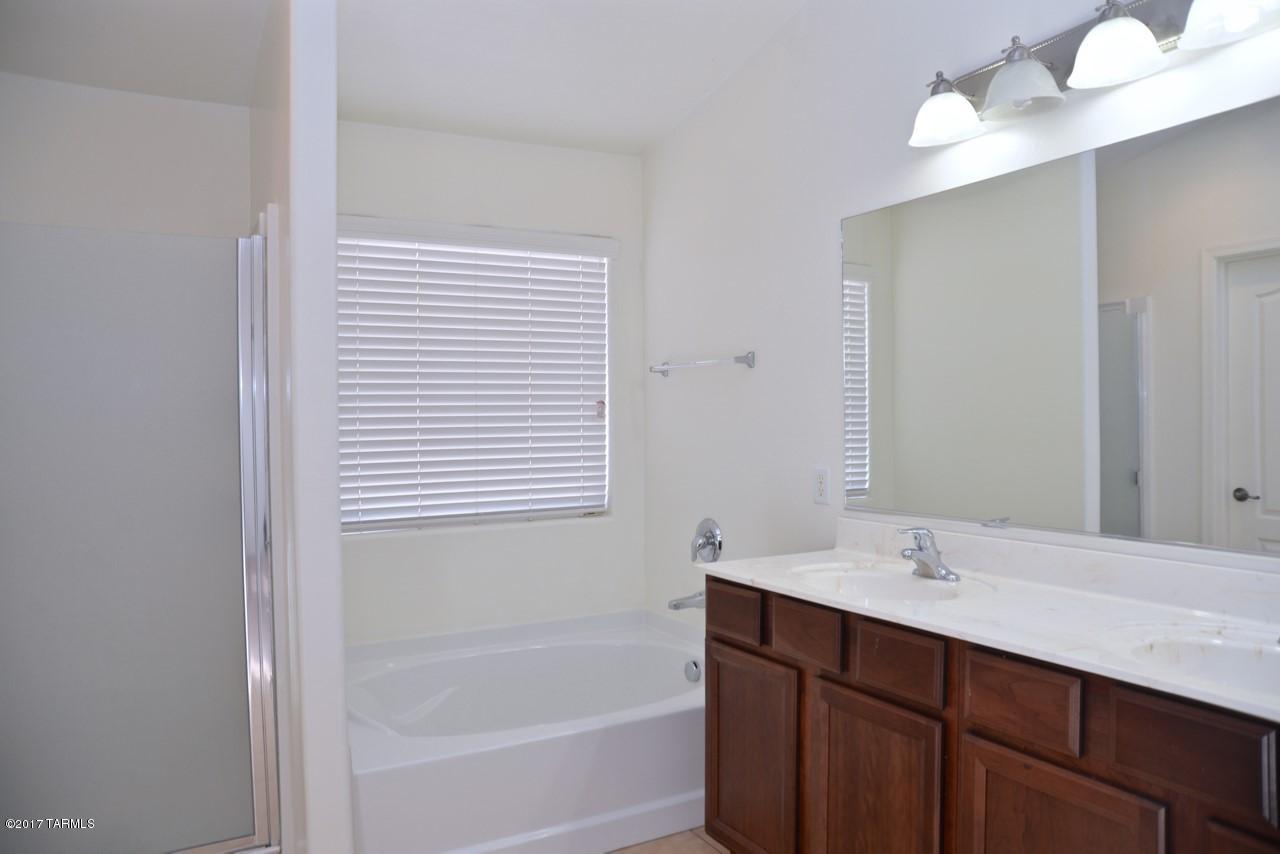 2344 E Calle Arroyo Lindo