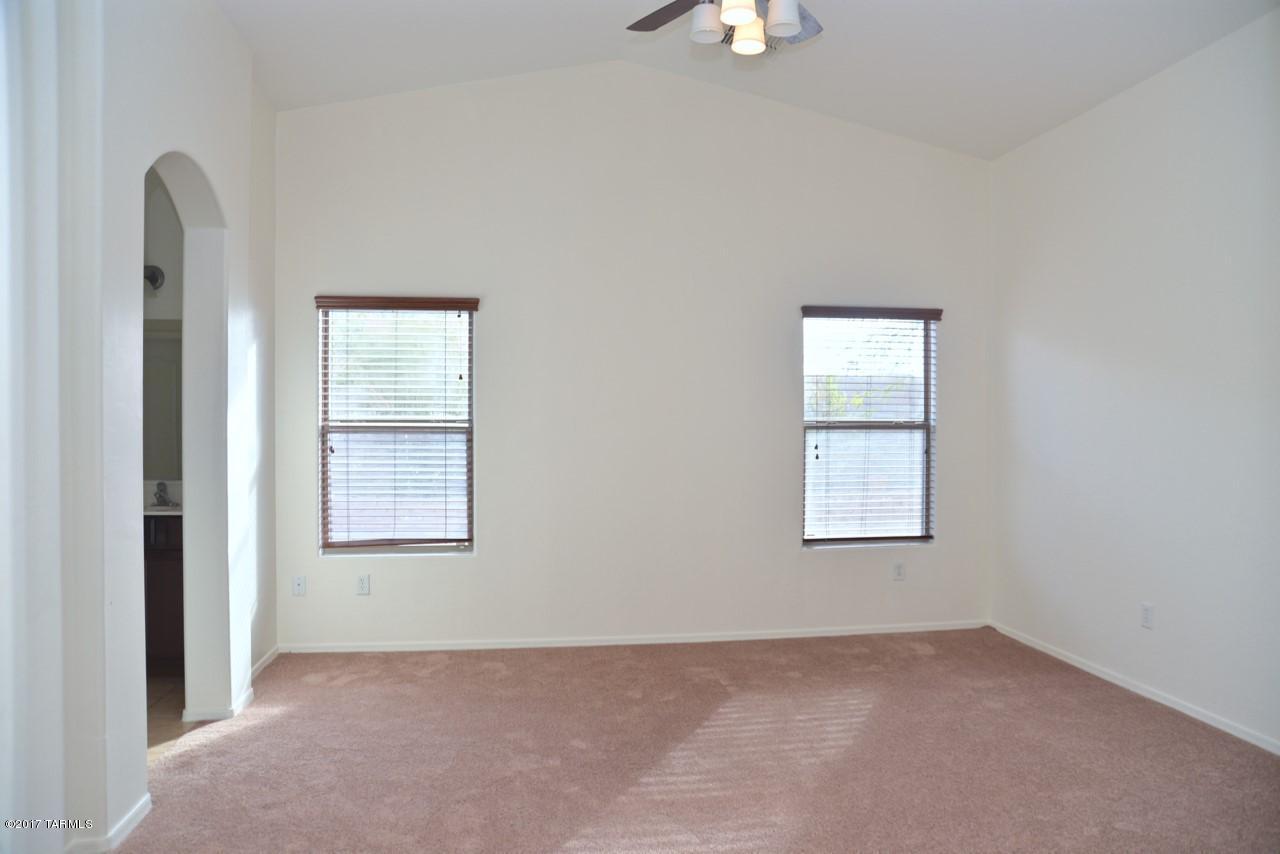 2344 E Calle Arroyo Lindo