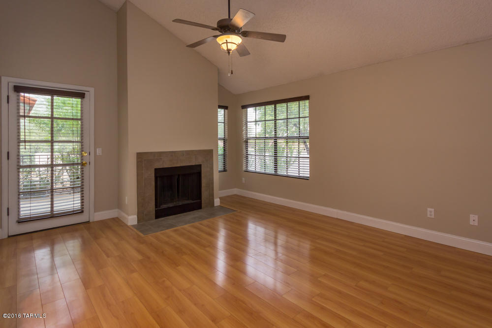 3210 E Calle De La Punta Unit: 8