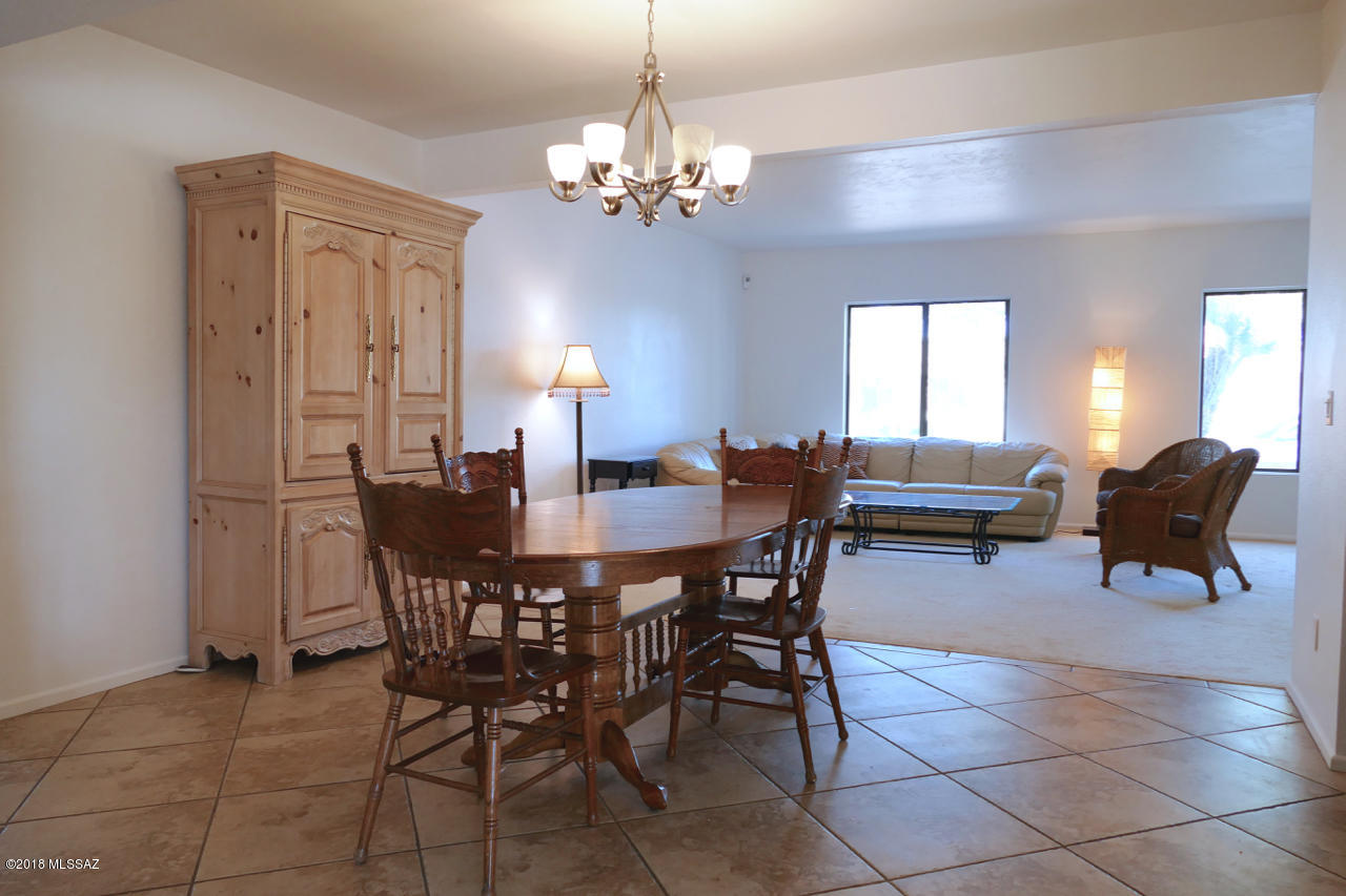 6985 E Calle Cavalier