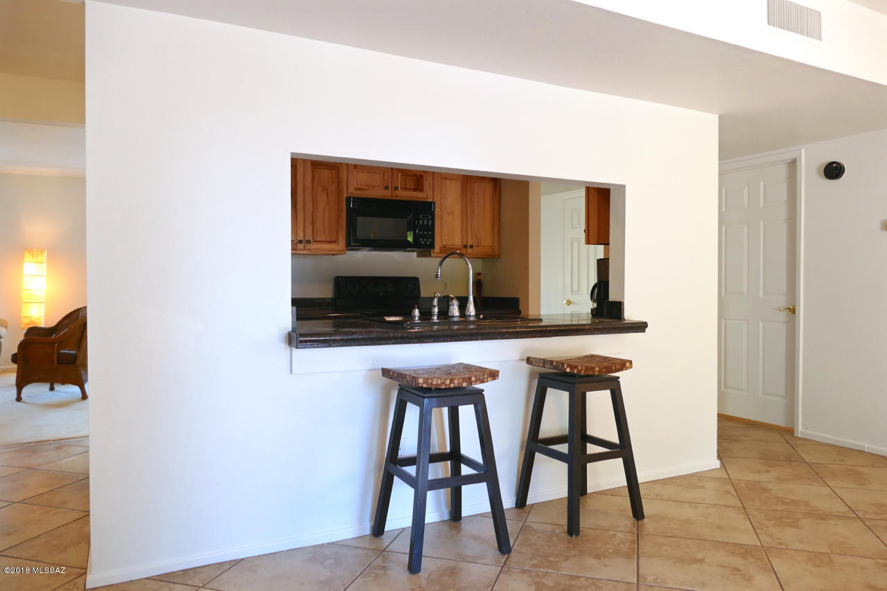 6985 E Calle Cavalier