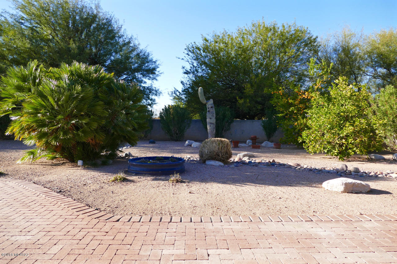 6985 E Calle Cavalier