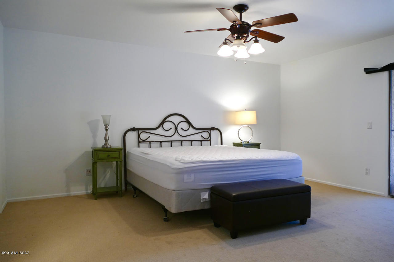 6985 E Calle Cavalier