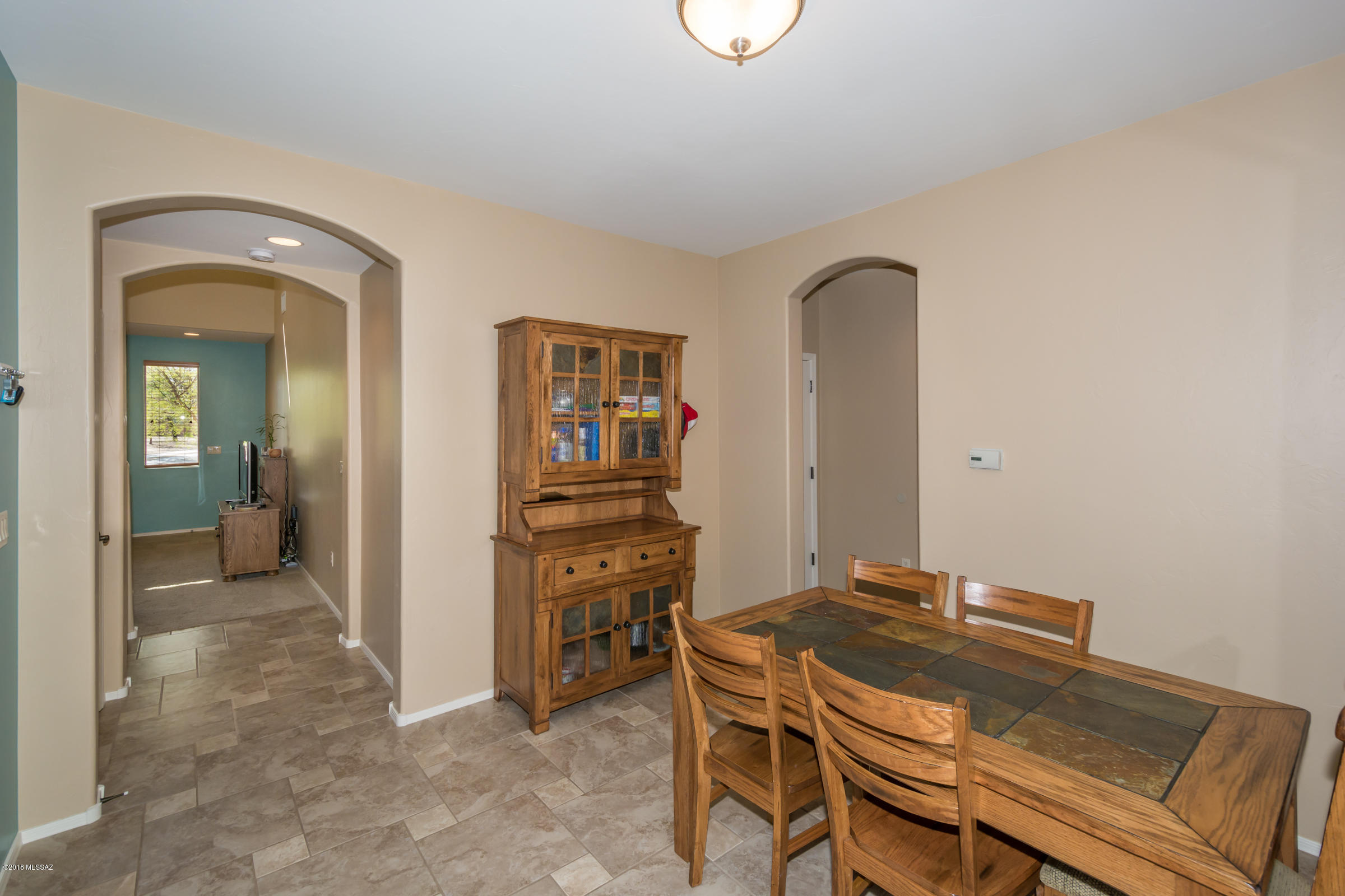 1618 W Green Thicket Way