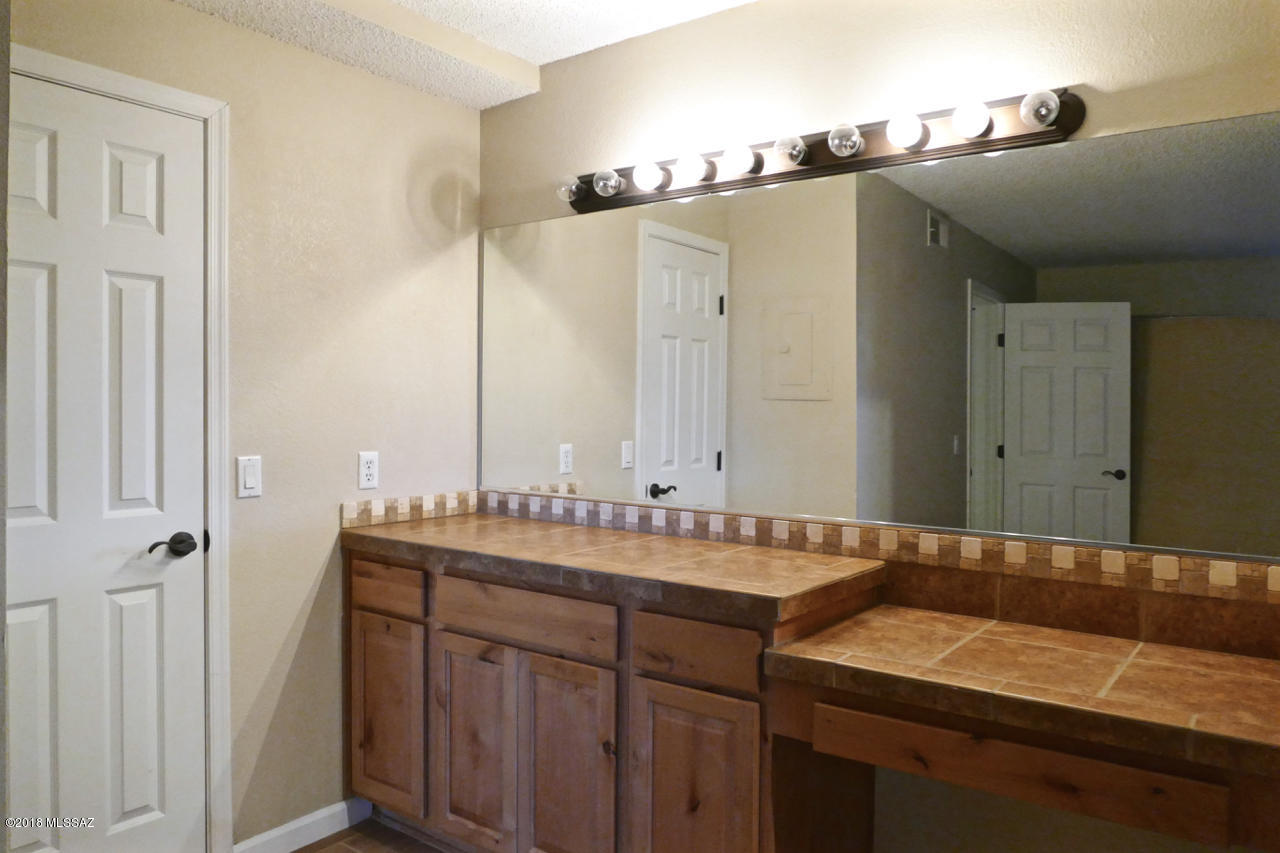 6445 N Tierra De Las Catalinas Unit: 61
