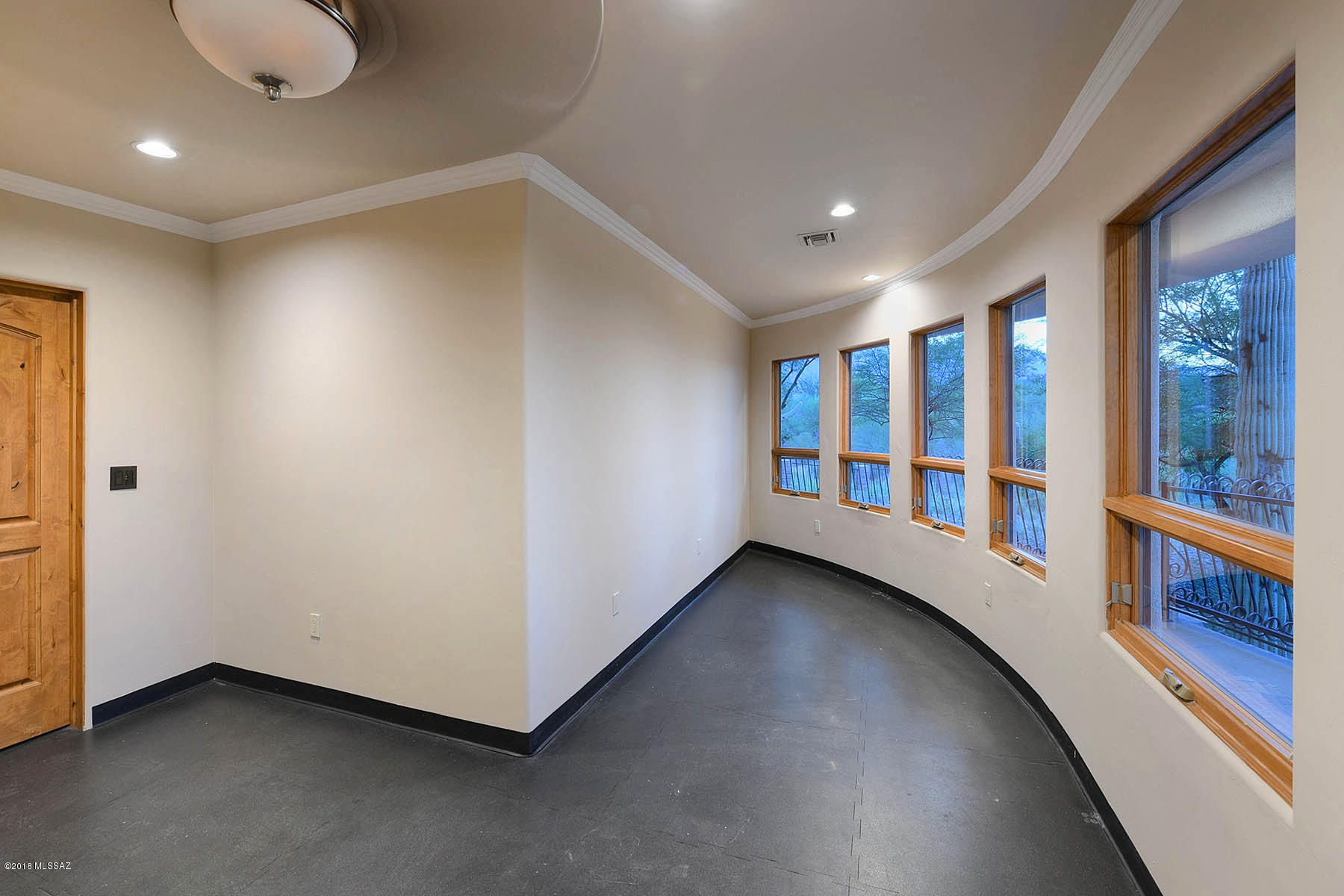 5171 N Hacienda Del Sol Road