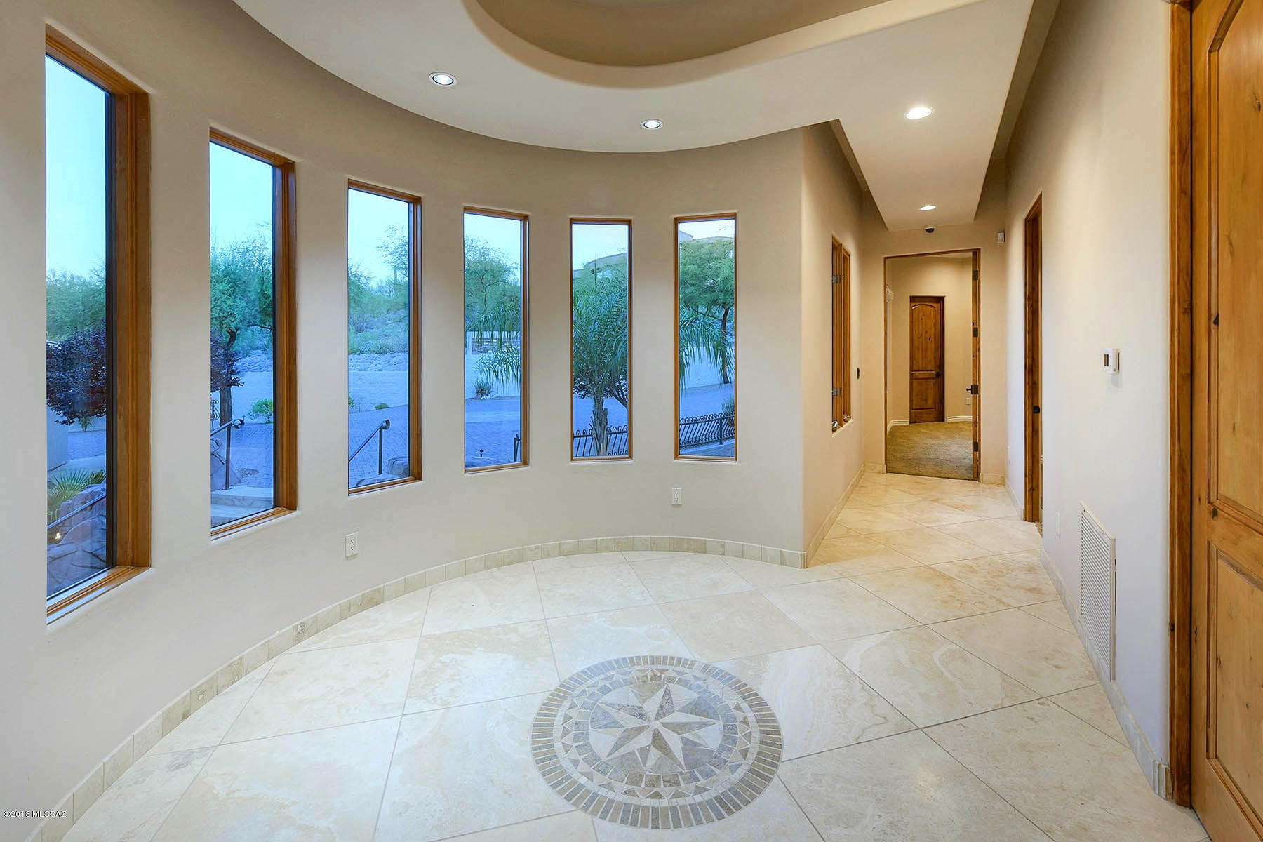 5171 N Hacienda Del Sol Road