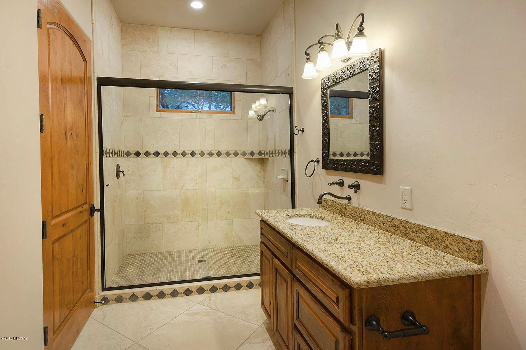 5171 N Hacienda Del Sol Road