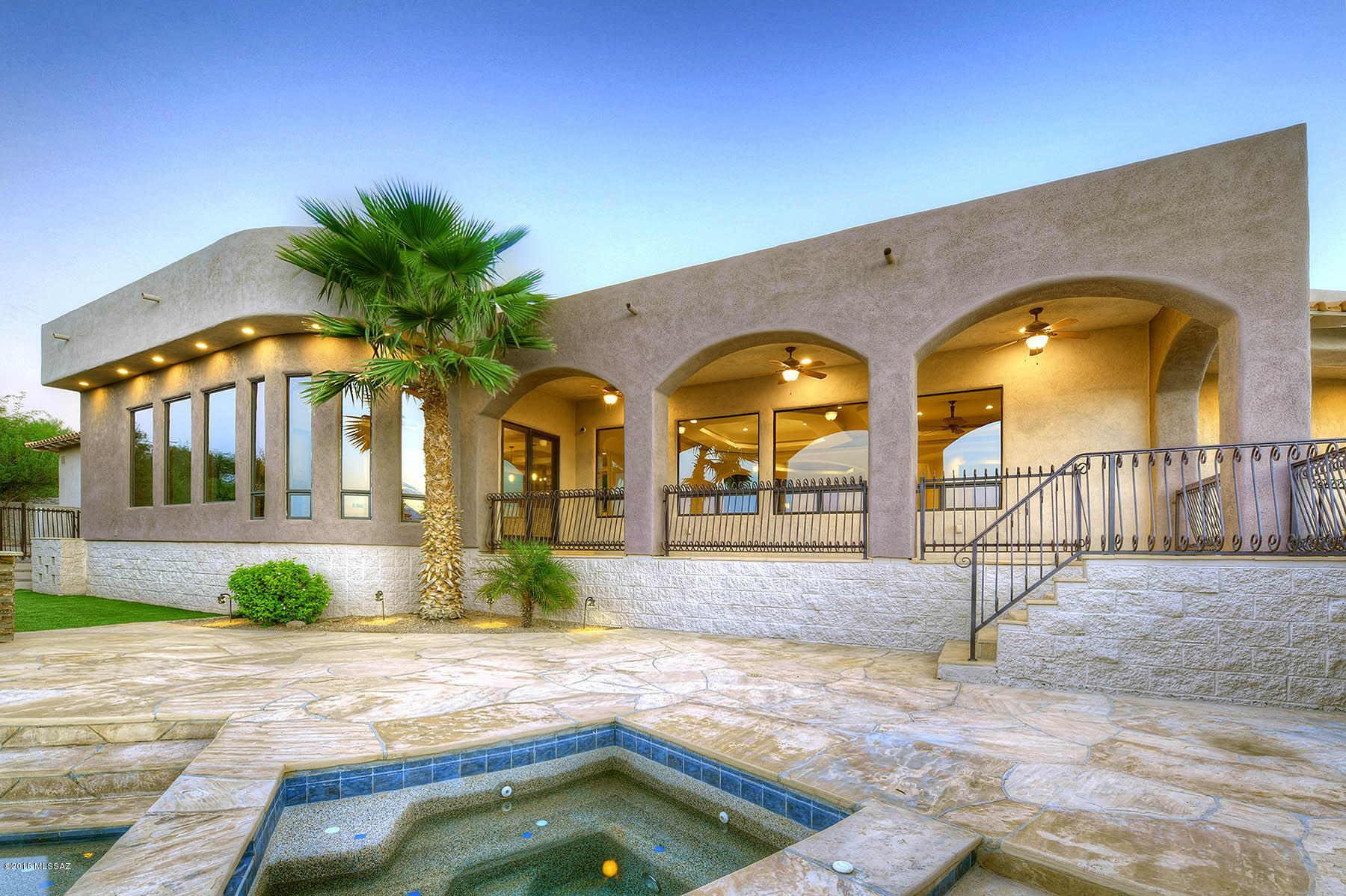 5171 N Hacienda Del Sol Road