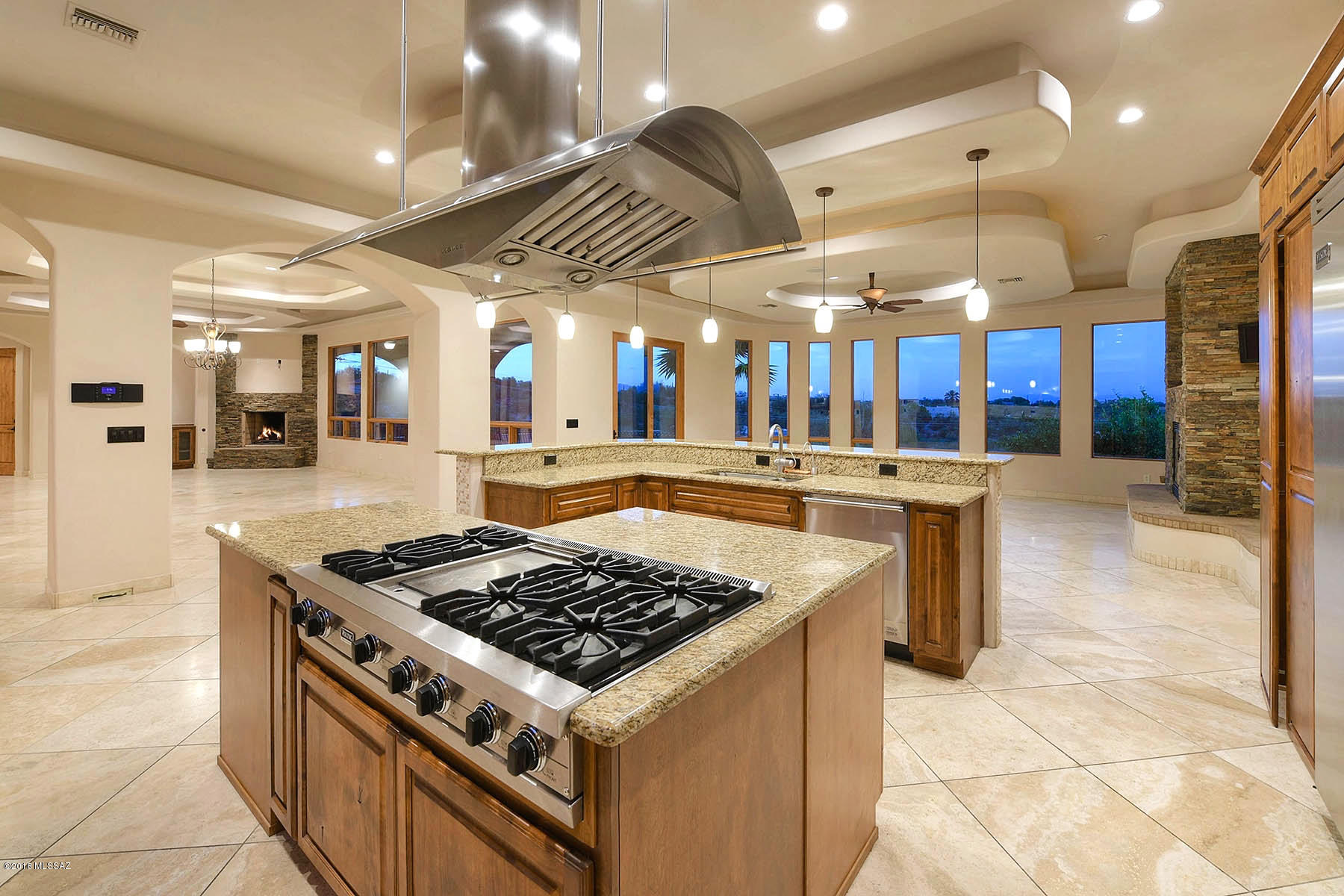 5171 N Hacienda Del Sol Road