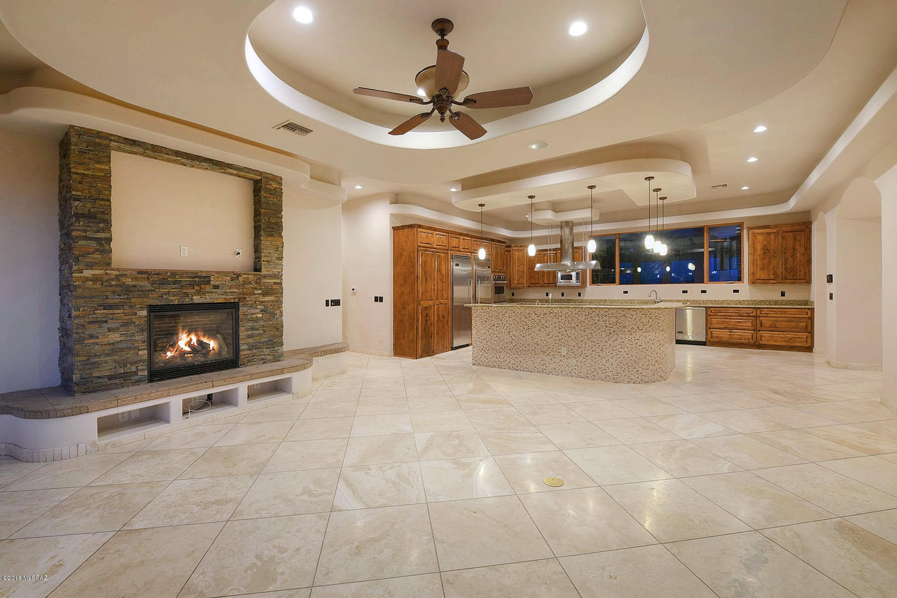 5171 N Hacienda Del Sol Road