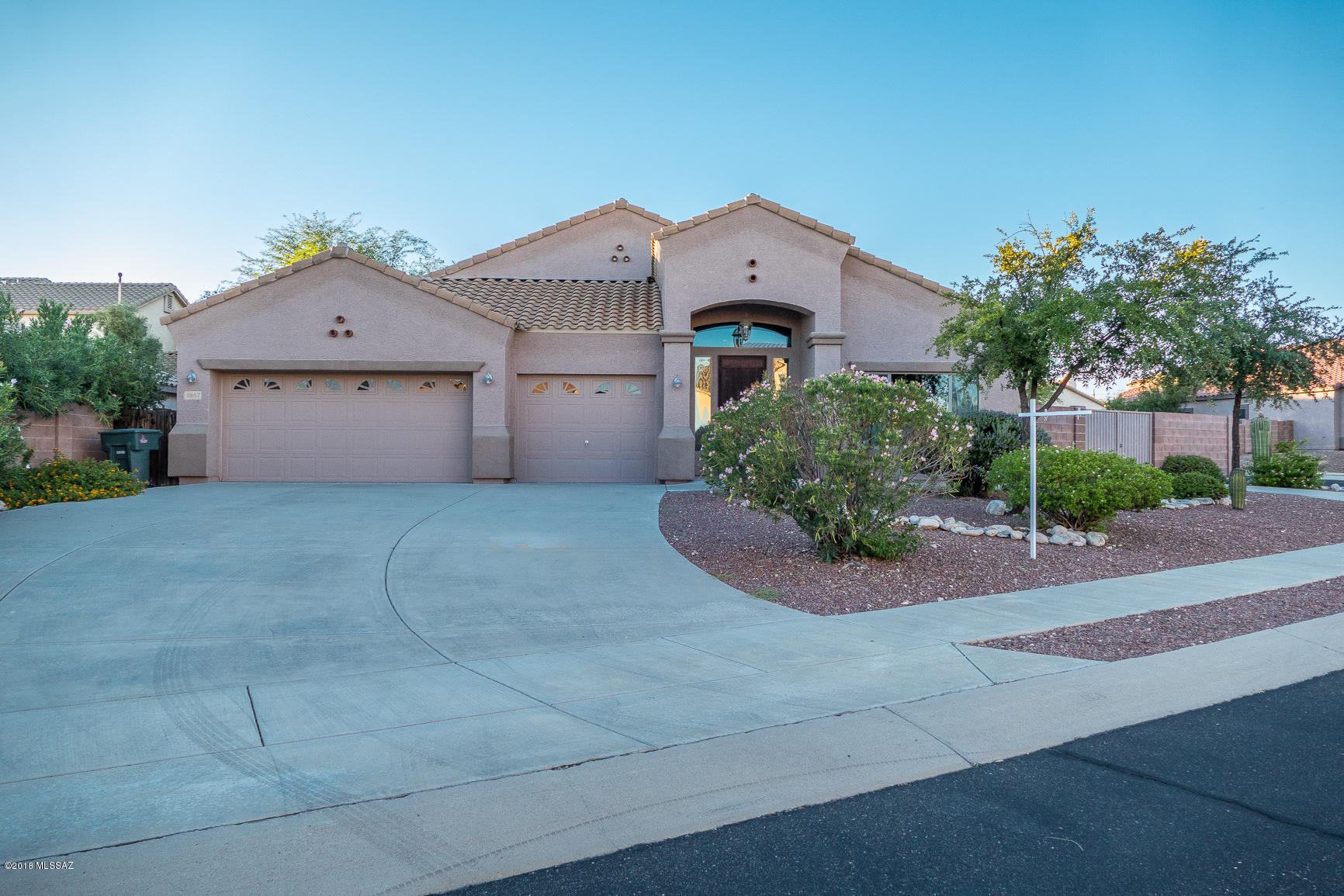 4867 N Louis River Way