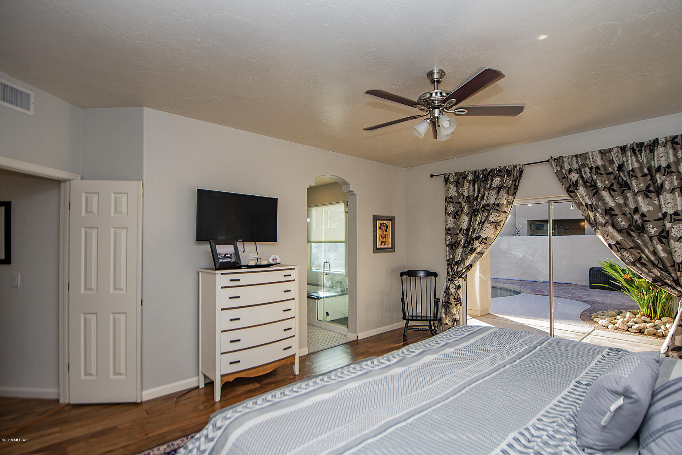 6577 N Shadow Run Drive